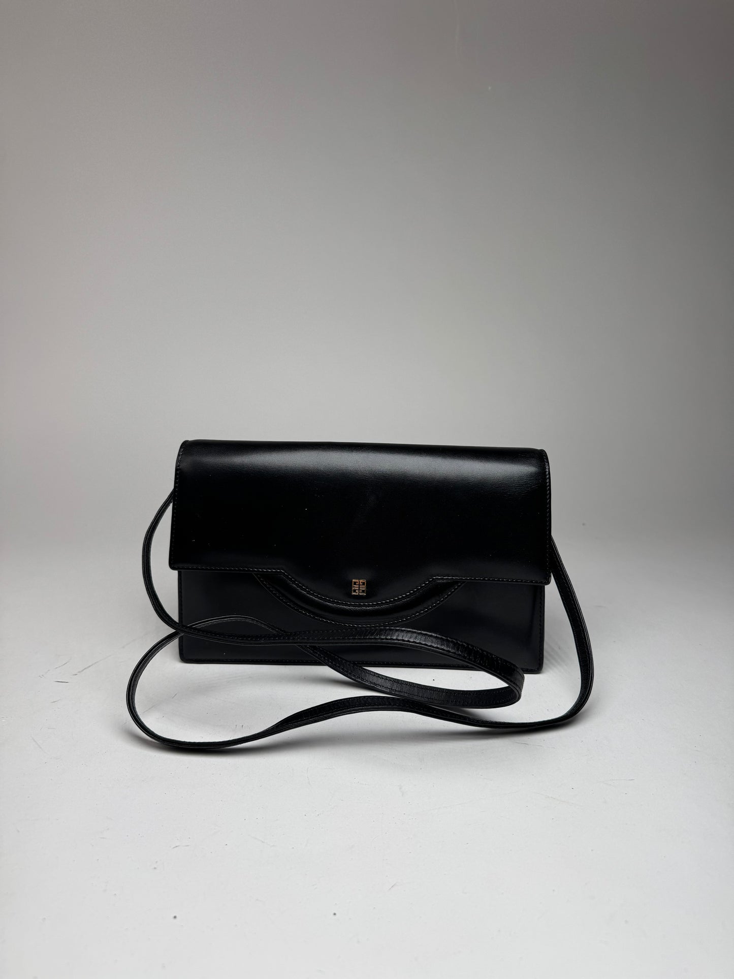 Sac vintage Givenchy 4G en cuir noir