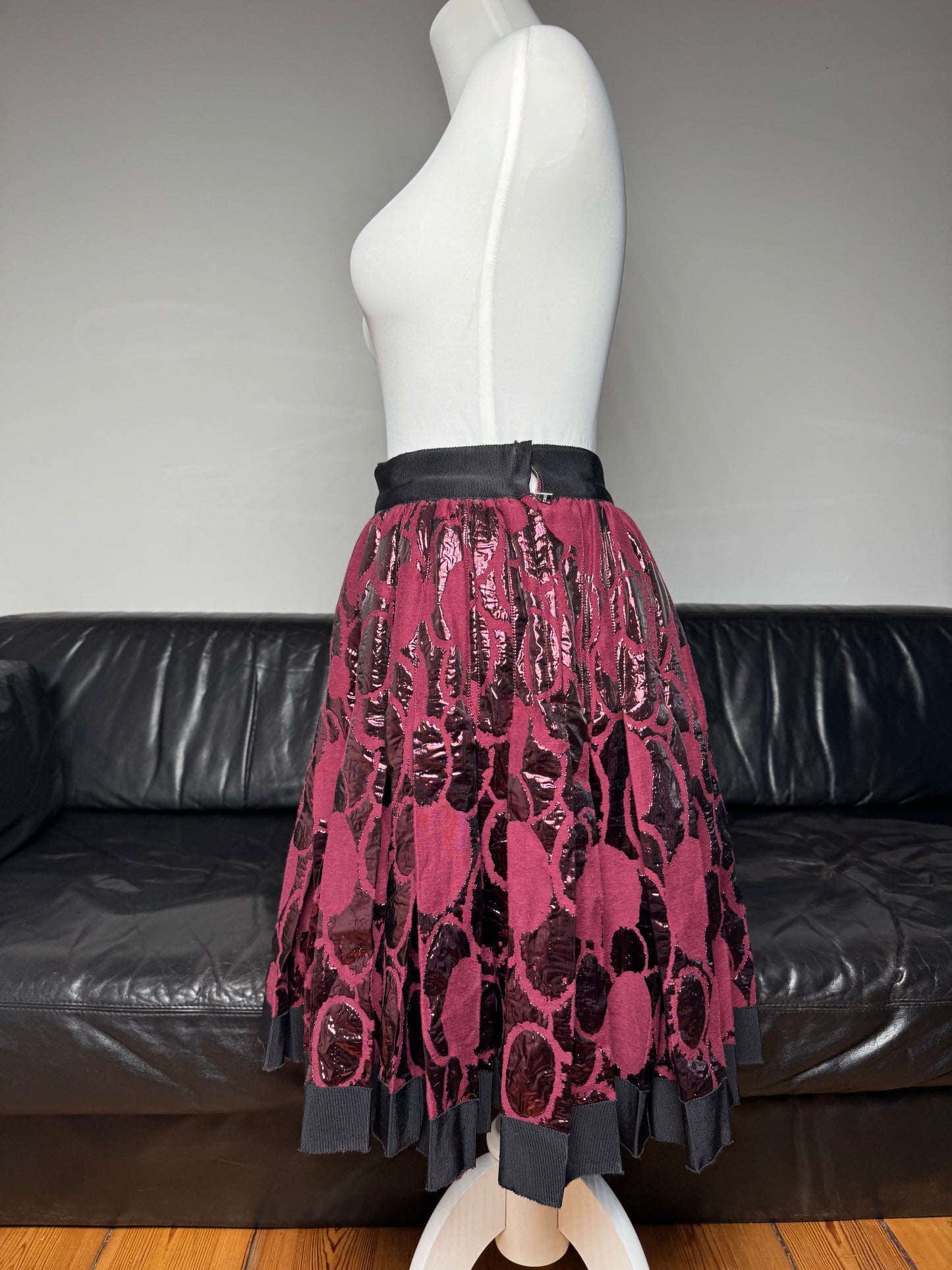Vintage Dolce & Gabbana Special Edition Skirt purple/black 40/L