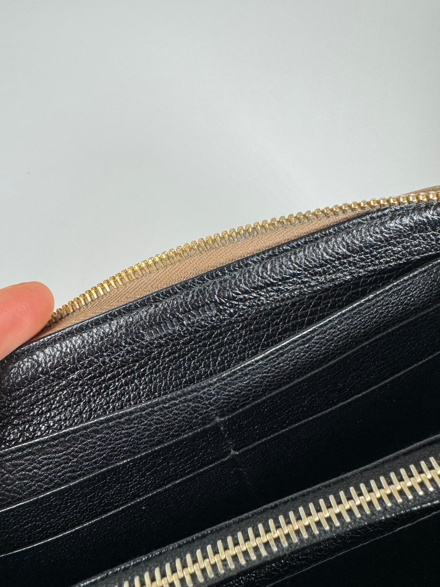 Vintage Miu Miu Leather Wallet Rose/beige