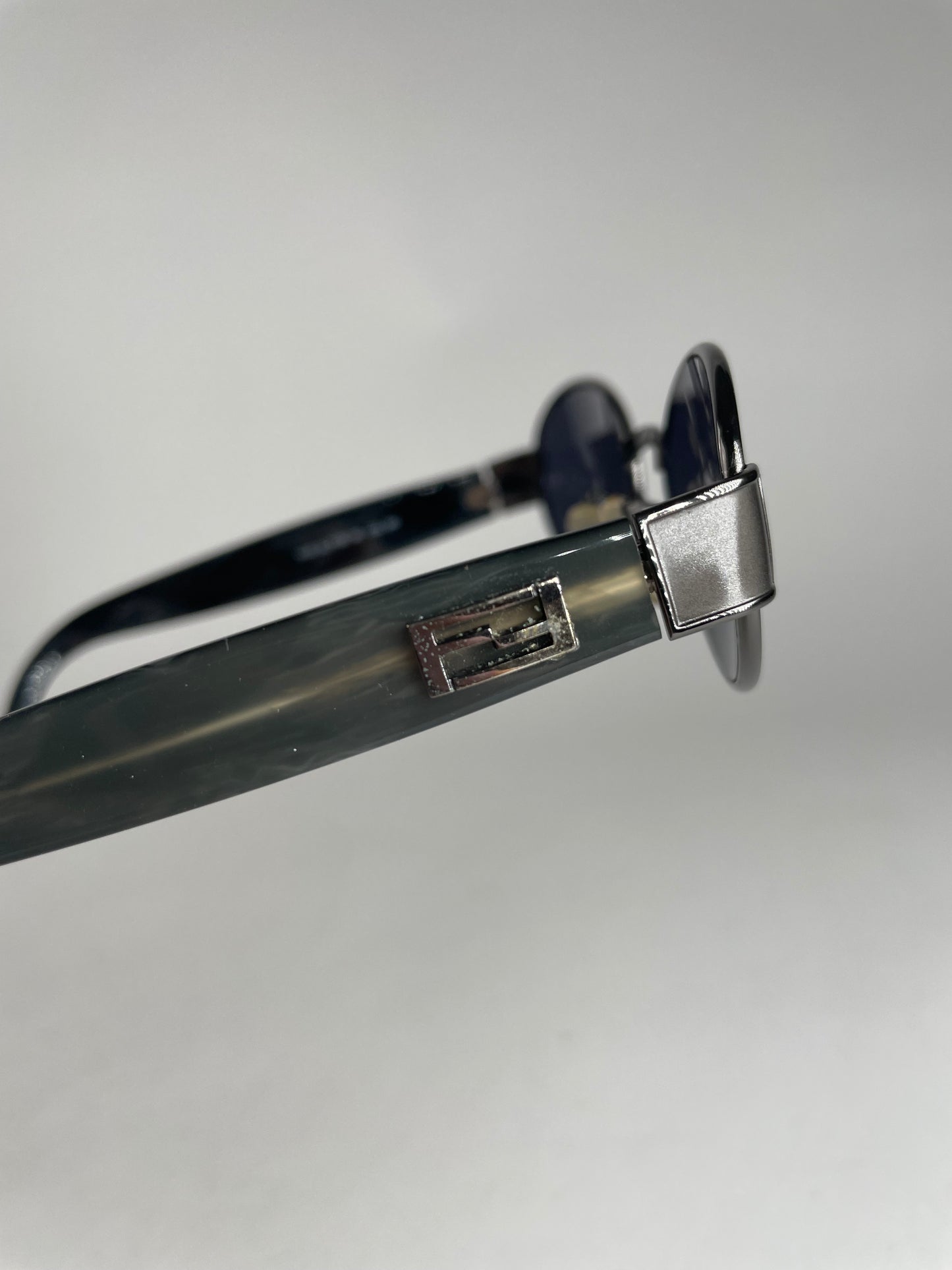 Vintage Fendi Roma Sunglasses Black / Green