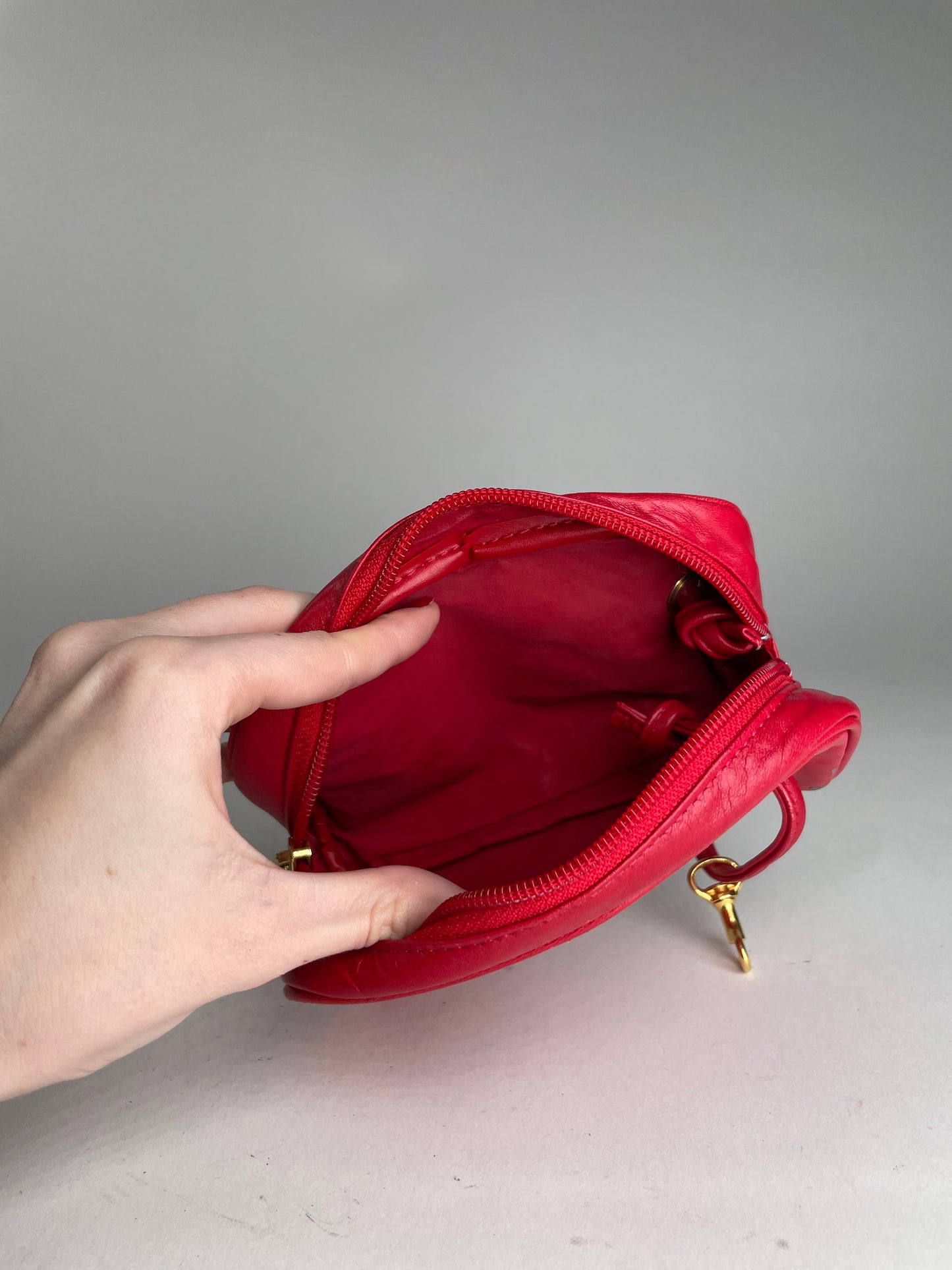 Vintage Balenciaga leather bag / clutch red