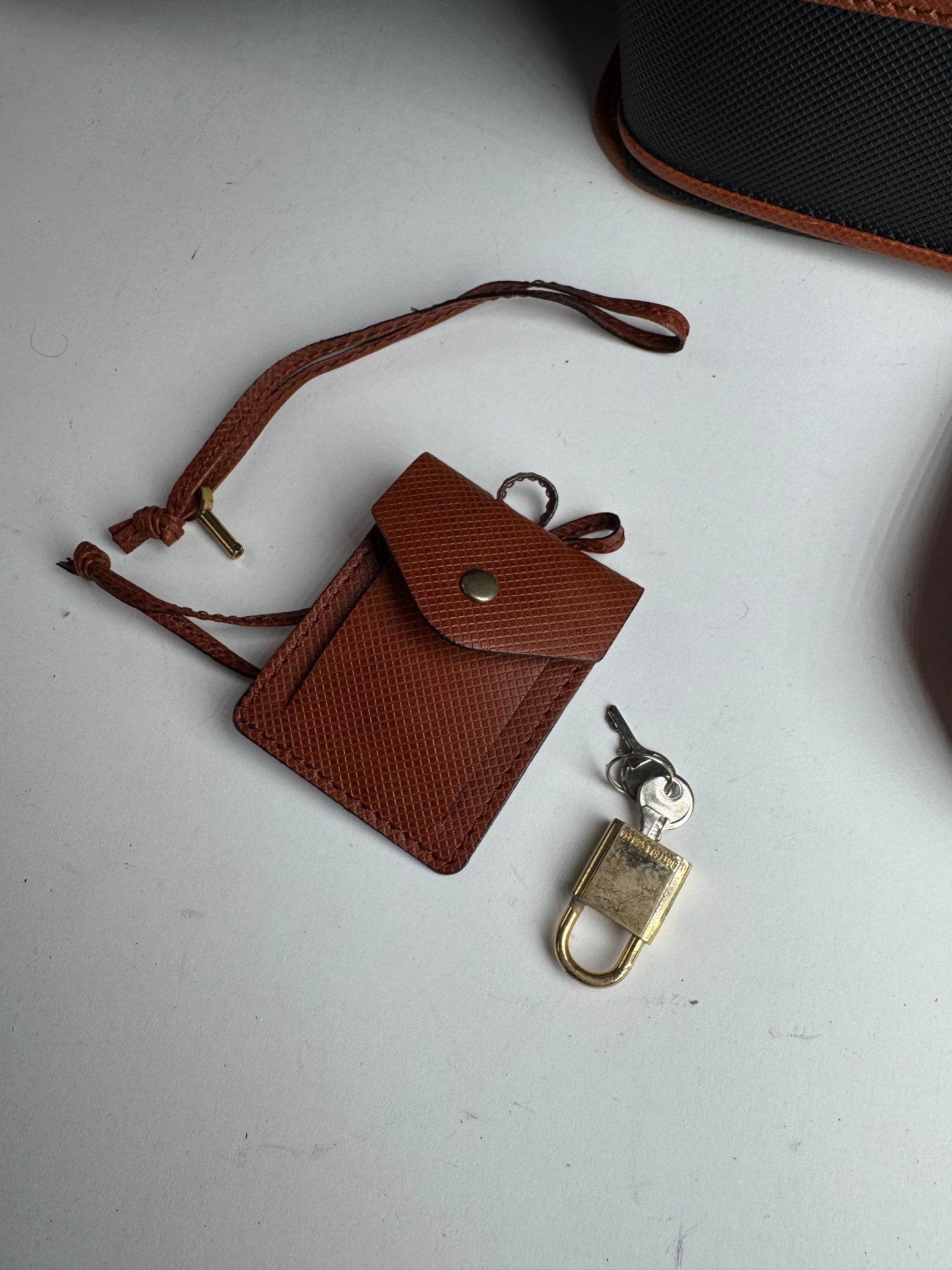 Vintage Bottega Veneta leather Suitcase black / Brown