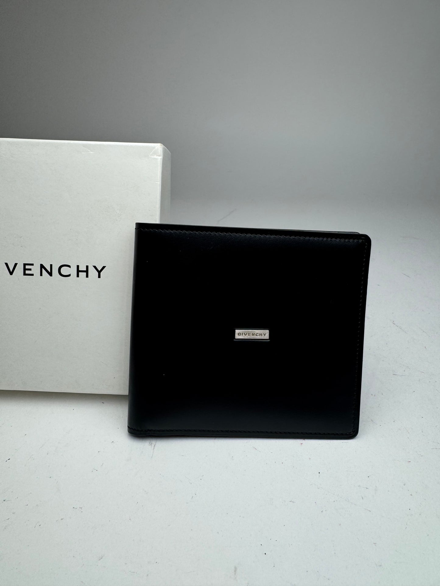 Vintage Givenchy Flapable Leather Card Holder / Wallet black