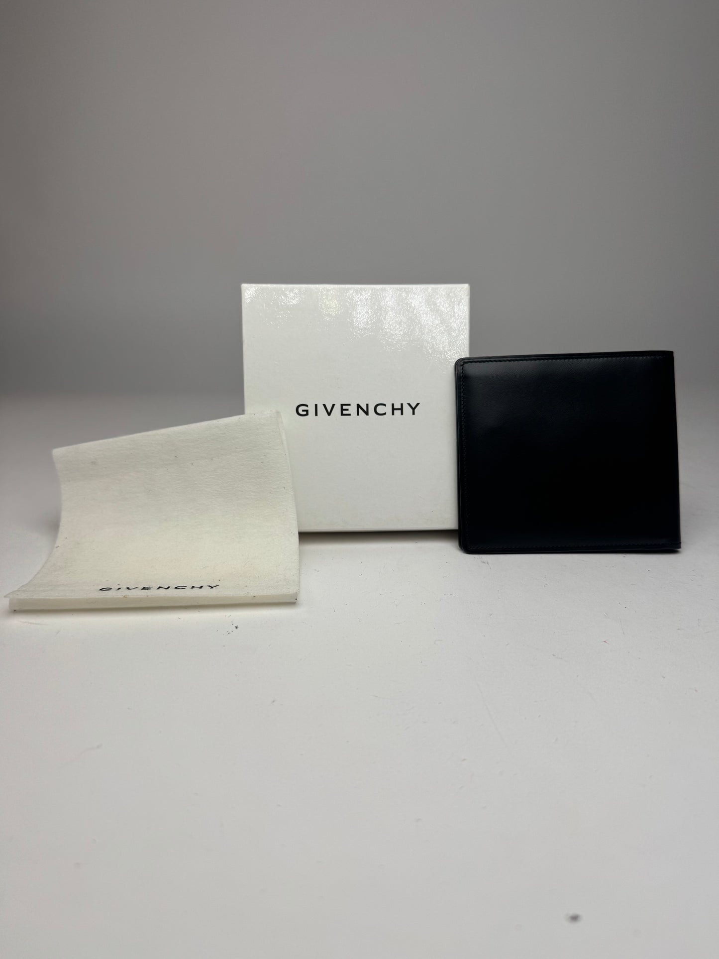 Vintage Givenchy Flapable Leather Card Holder / Wallet black