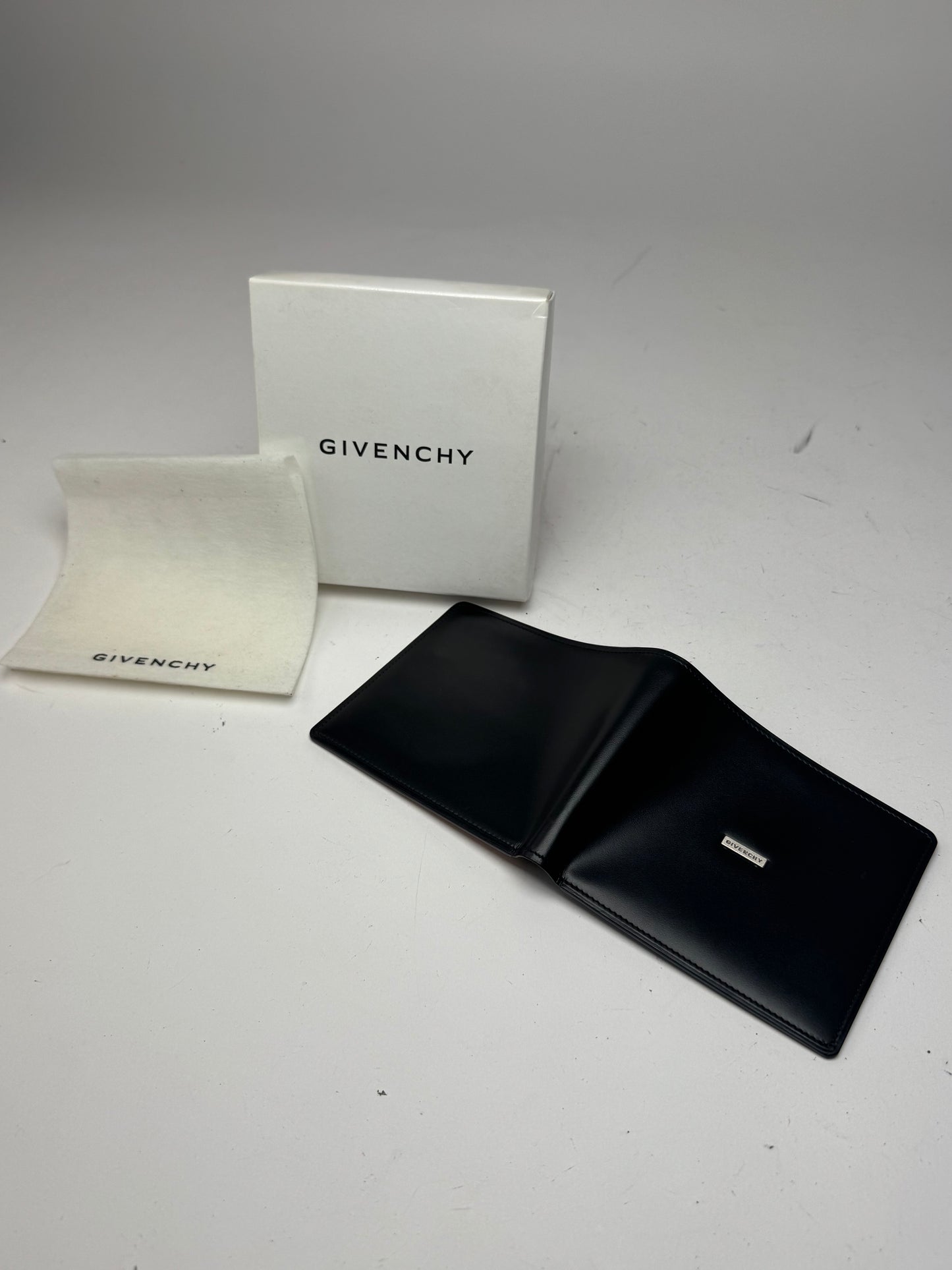Vintage Givenchy Flapable Leather Card Holder / Wallet black