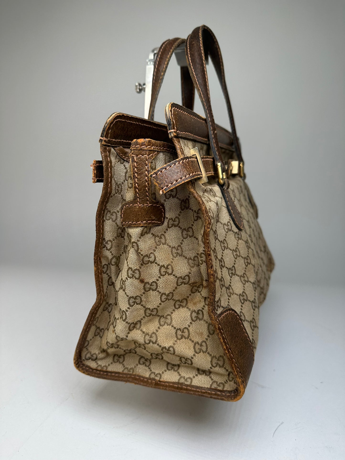 Vintage Gucci GG Supreme Chain Shoulder Bag Beige Brown