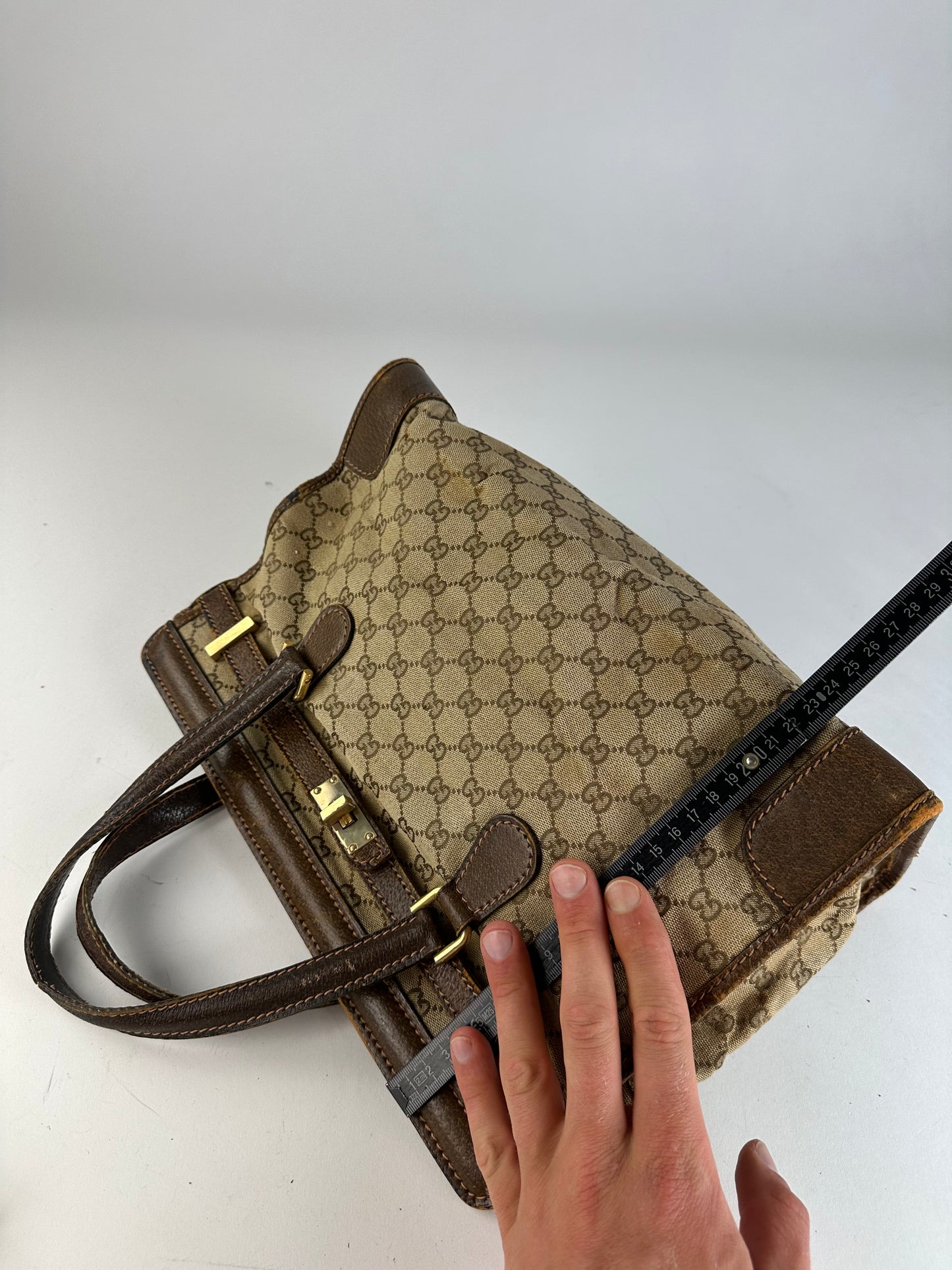 Vintage Gucci GG Supreme Chain Shoulder Bag Beige Brown