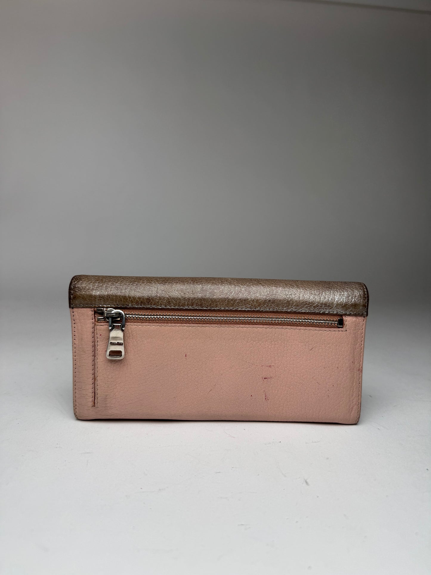 Portefeuille vintage en cuir Miu Miu beige argenté