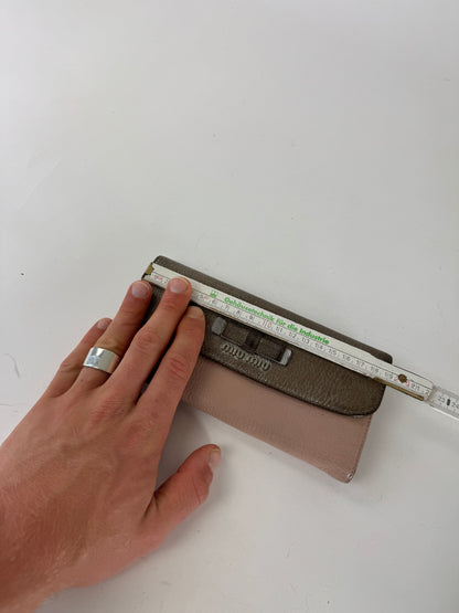 Portefeuille vintage en cuir Miu Miu beige argenté