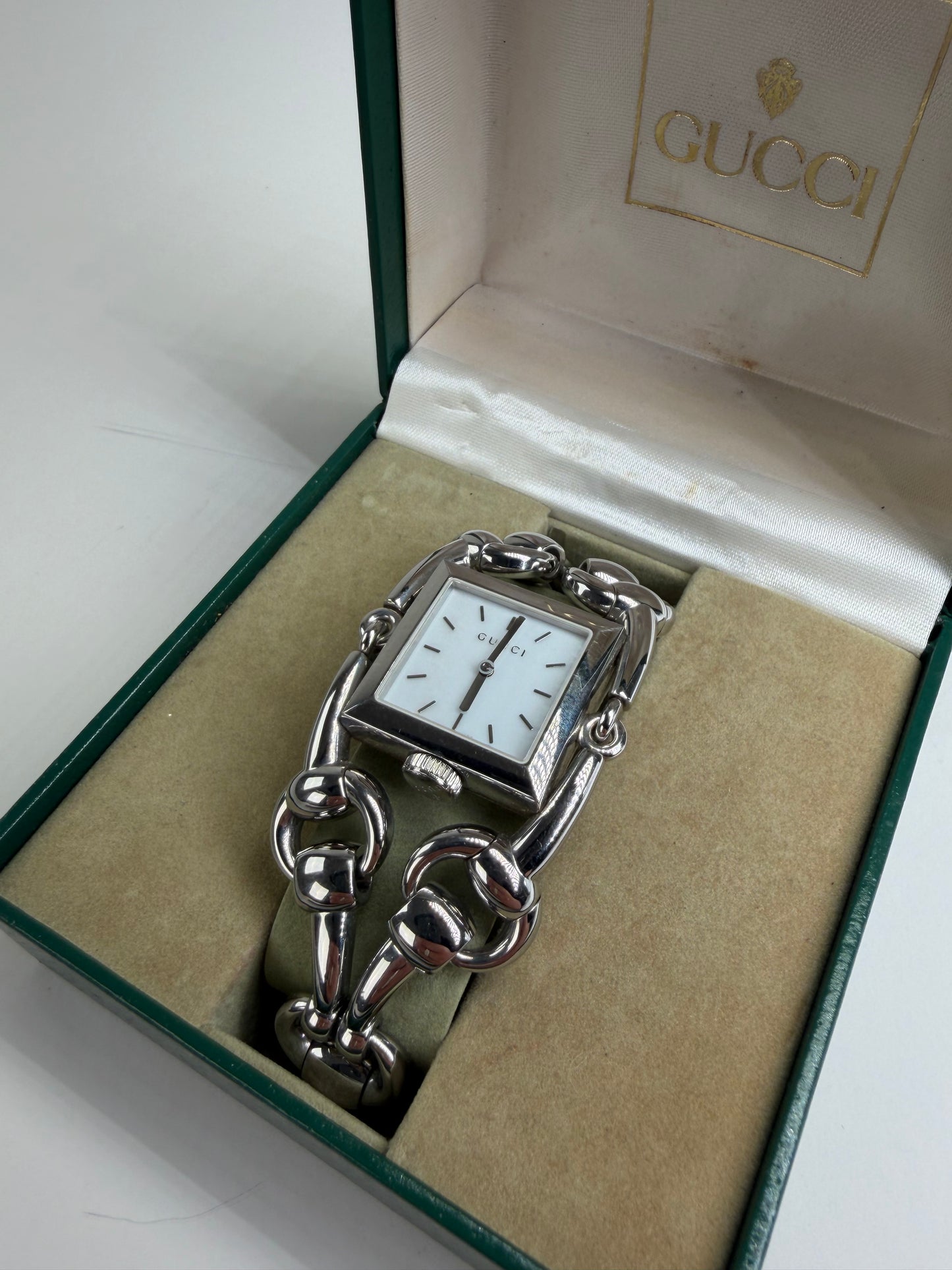 Vintage Gucci Stainless Steel Leather Strap Watch Silver