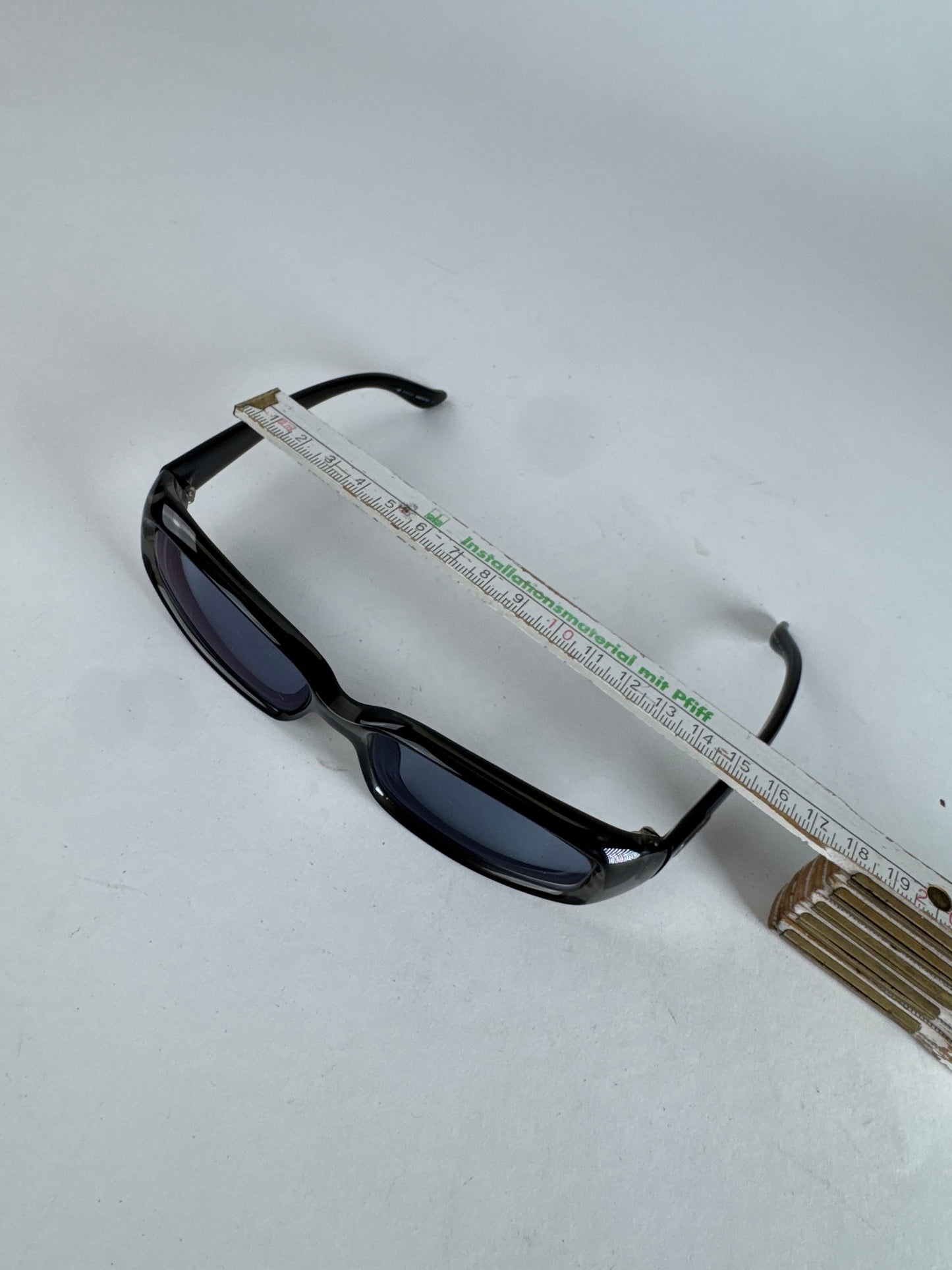 Vintage Gucci 2000s Sunglasses Blue