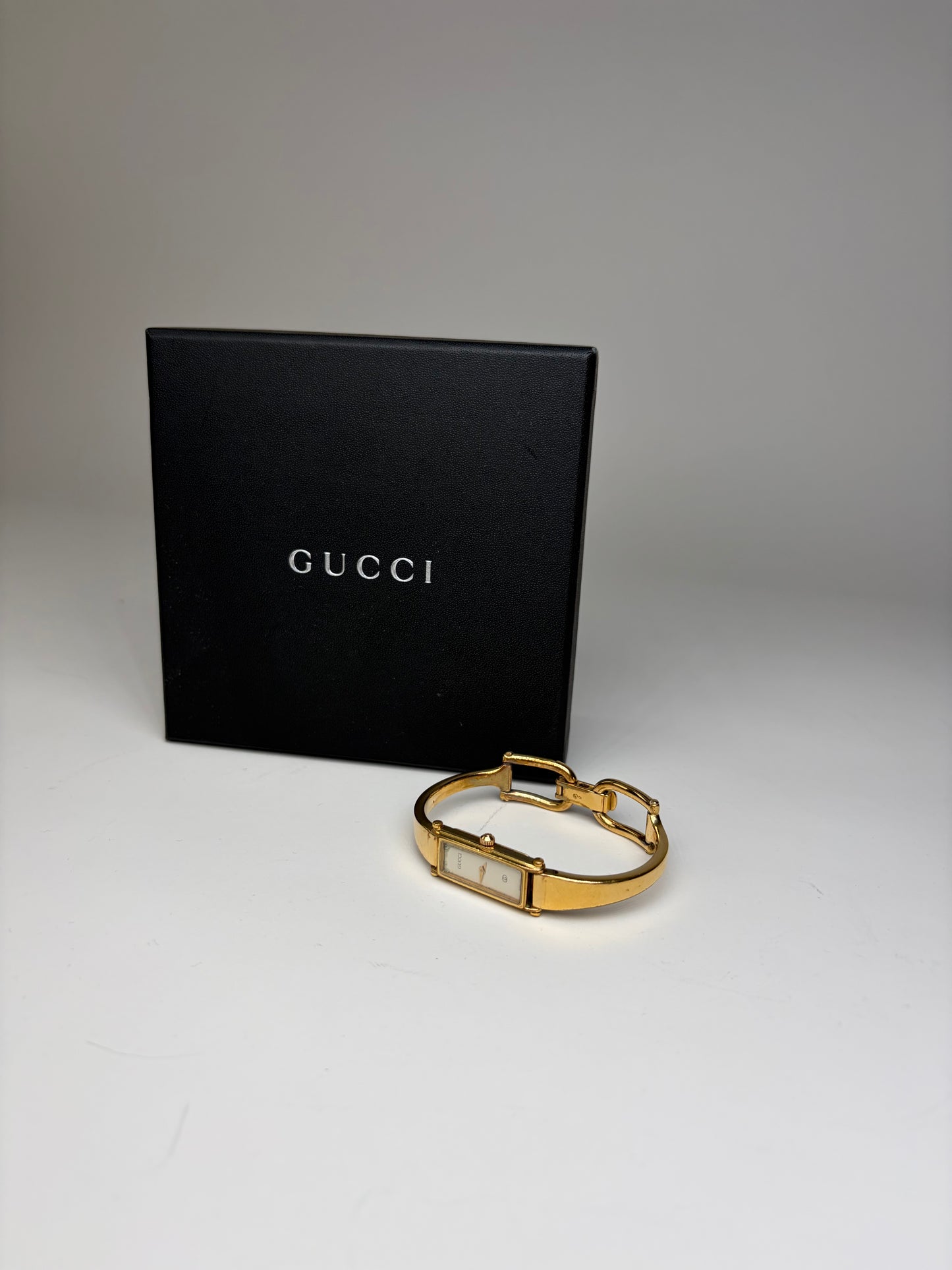 Vintage Gucci Logo Enamel Bracelet Watch Gold
