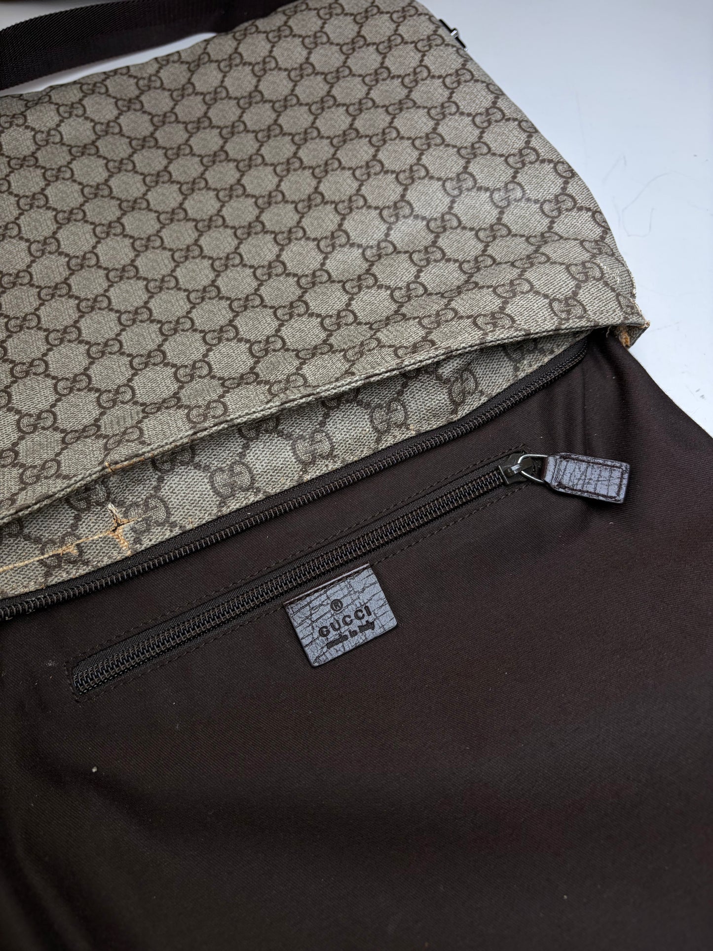Vintage Gucci GG Supreme Shoulder Bag Beige Brown