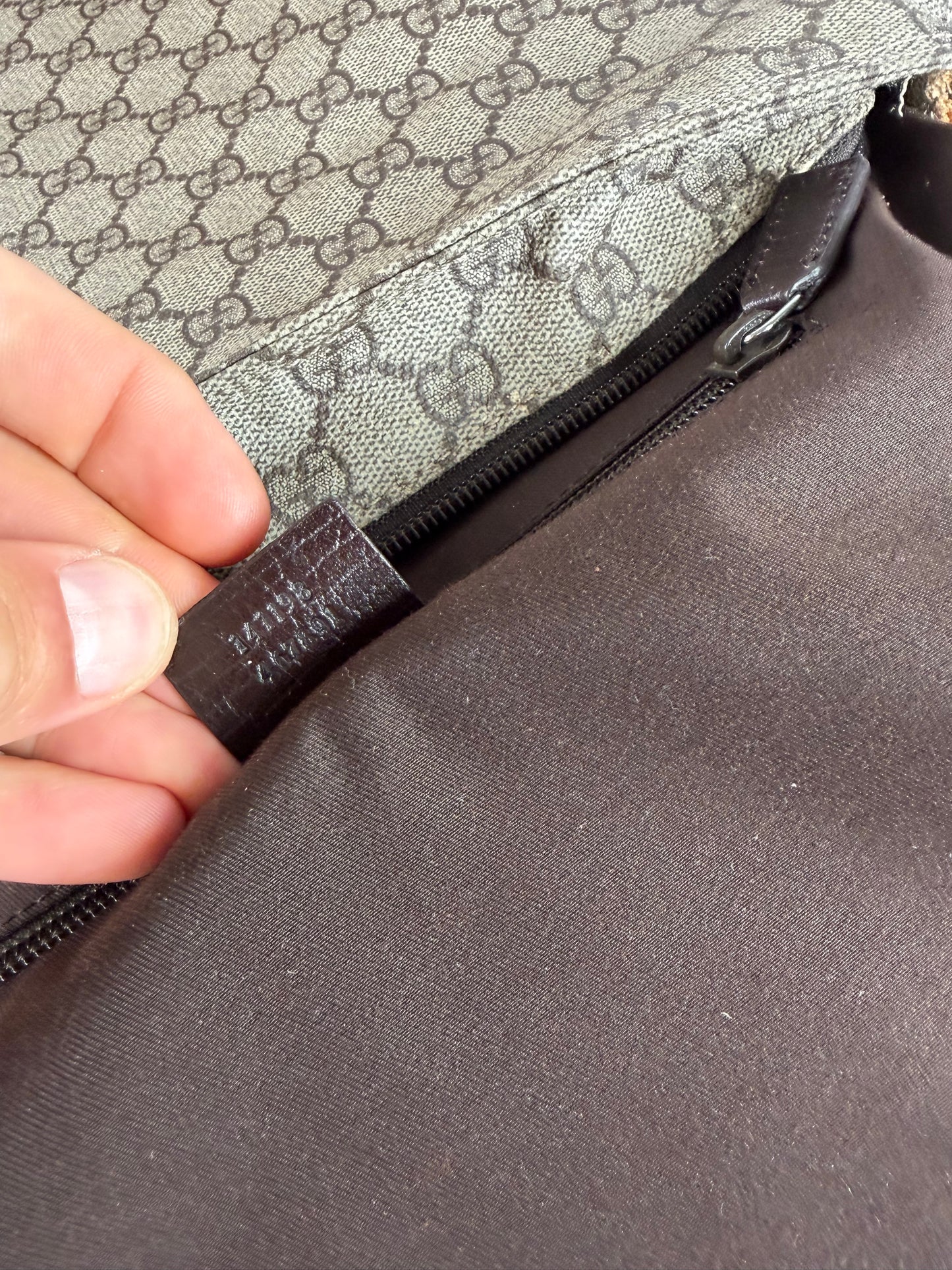Vintage Gucci GG Supreme Shoulder Bag Beige Brown