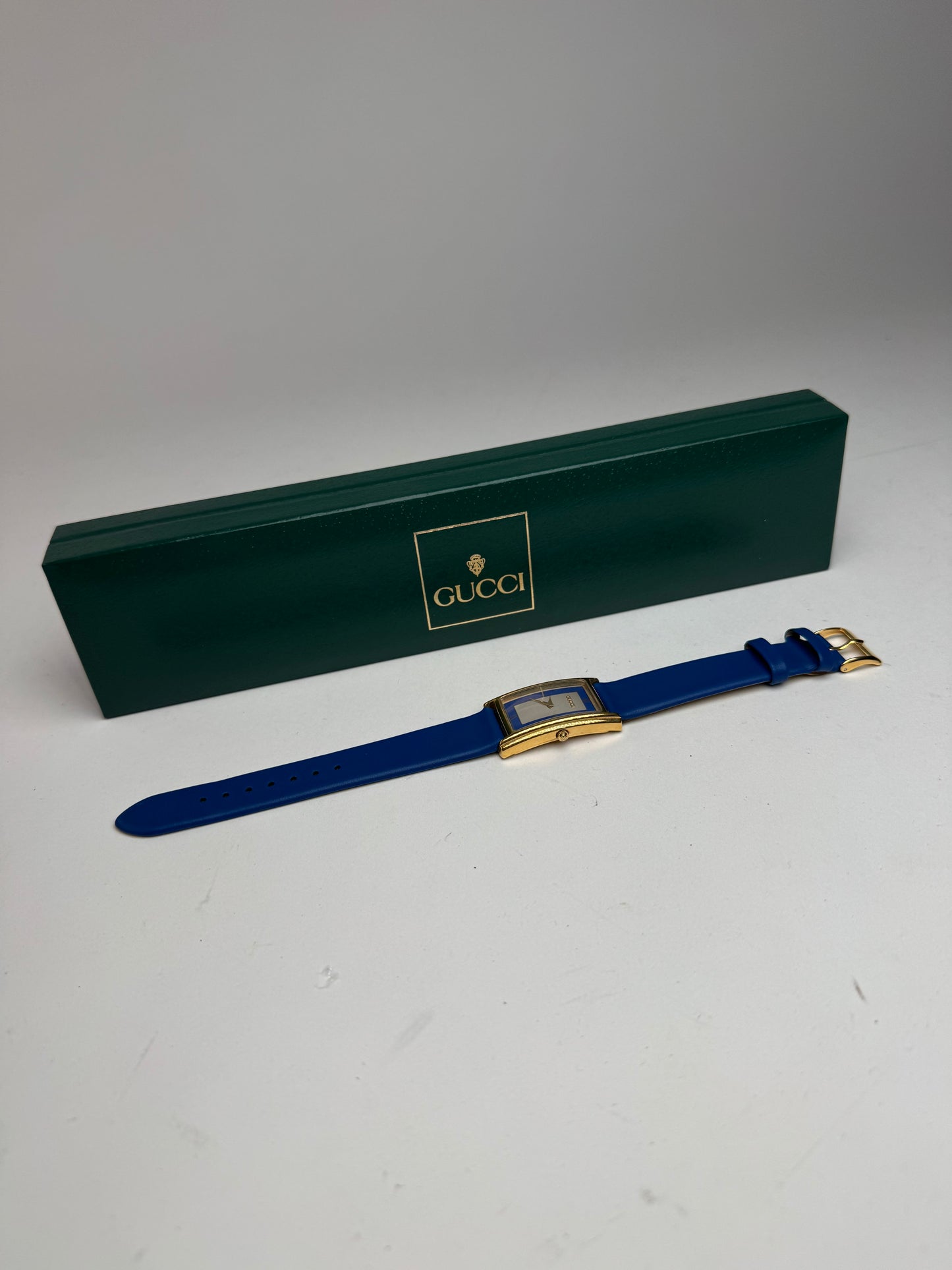 Montre Gucci Vintage Bleu Or