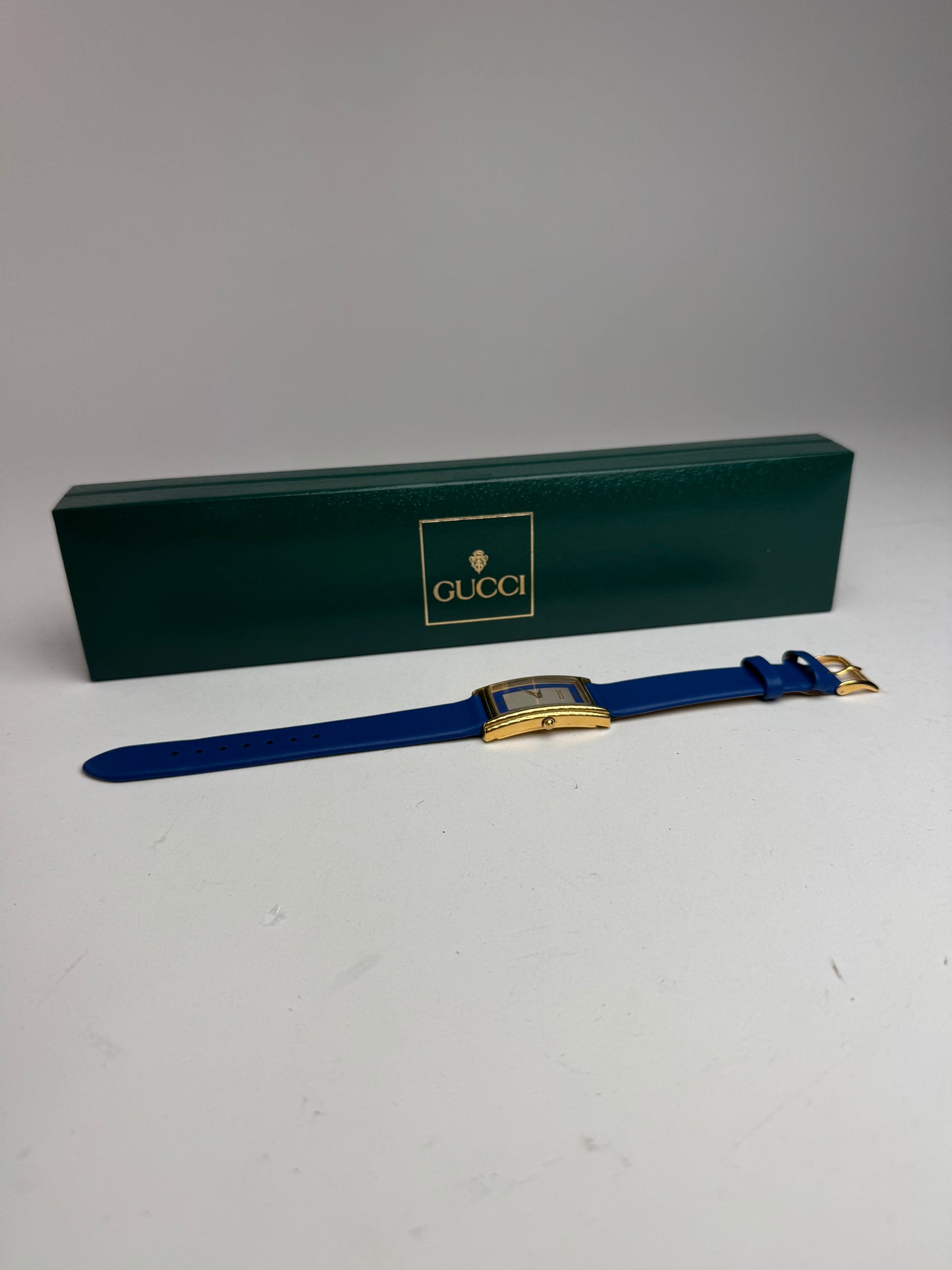 Montre Gucci Vintage Bleu Or