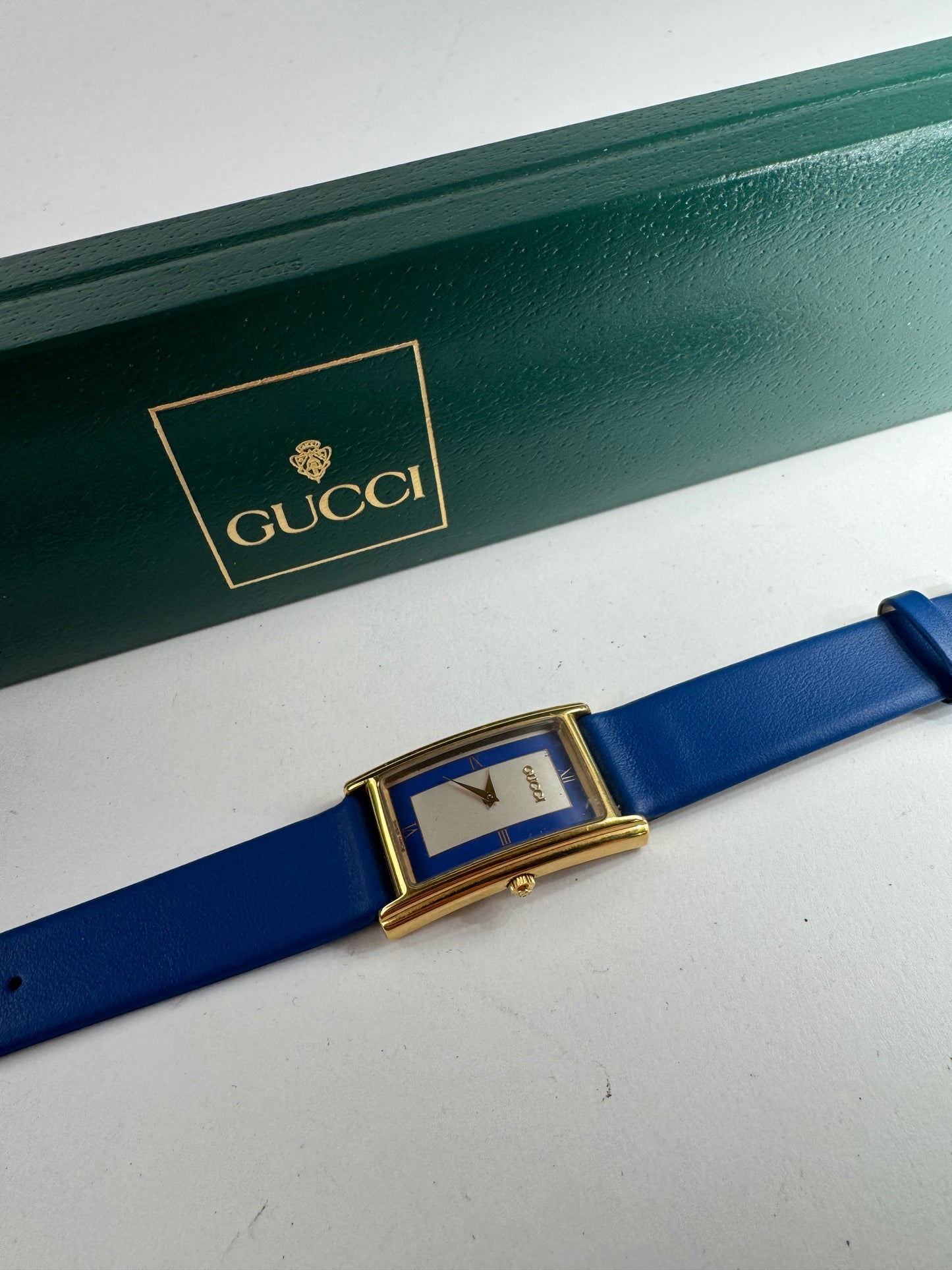 Montre Gucci Vintage Bleu Or