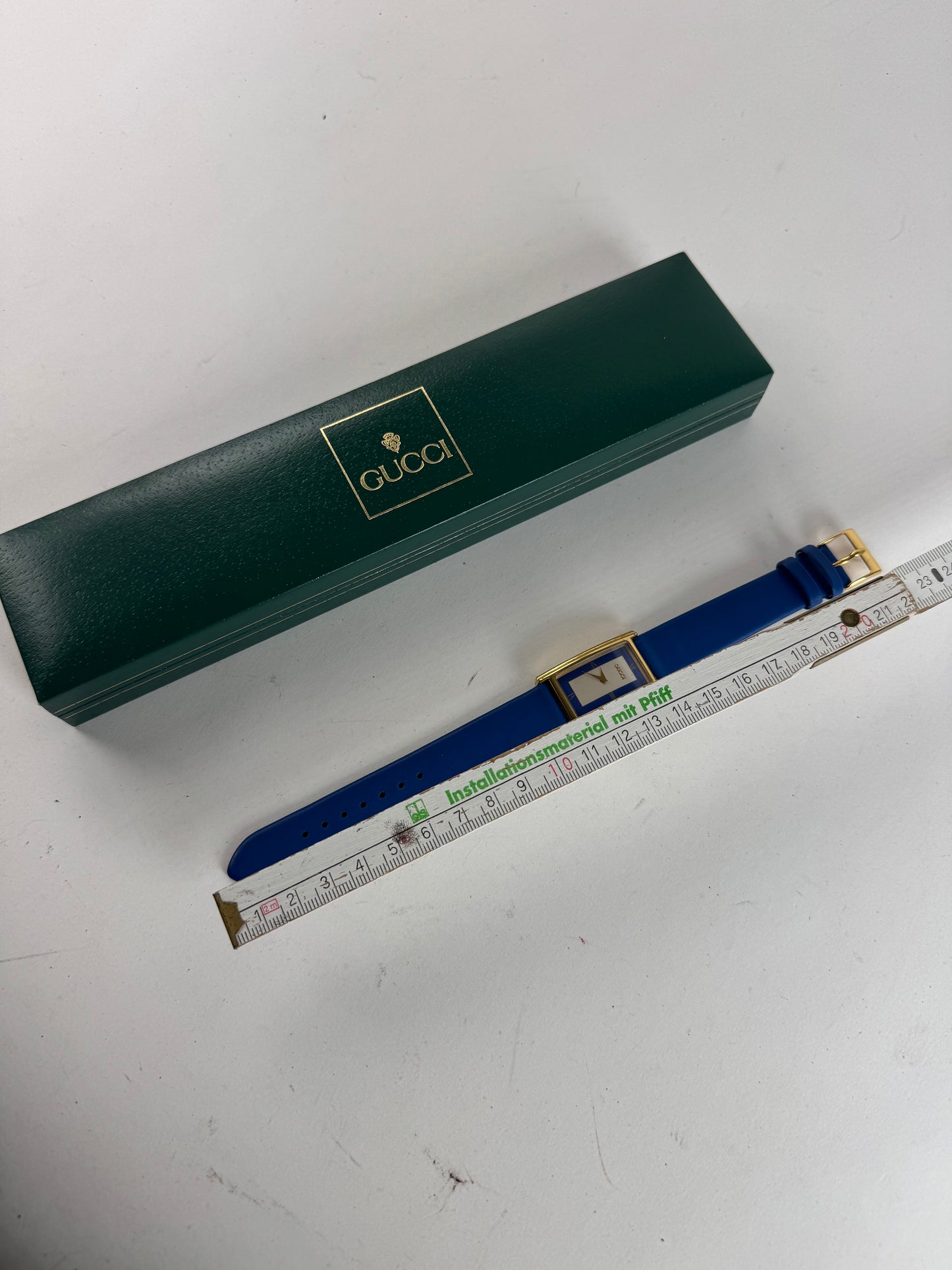 Montre Gucci Vintage Bleu Or