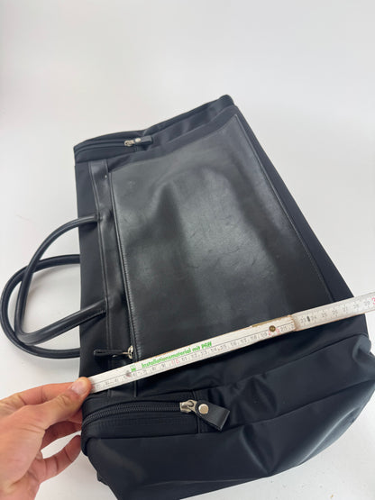 Sac de sport vintage Issey Miyake en cuir polyester noir