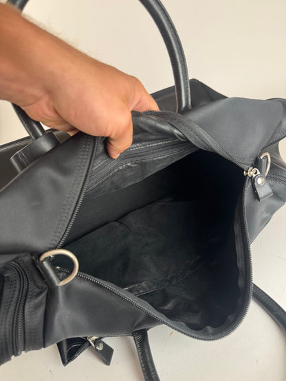 Sac de sport vintage Issey Miyake en cuir polyester noir