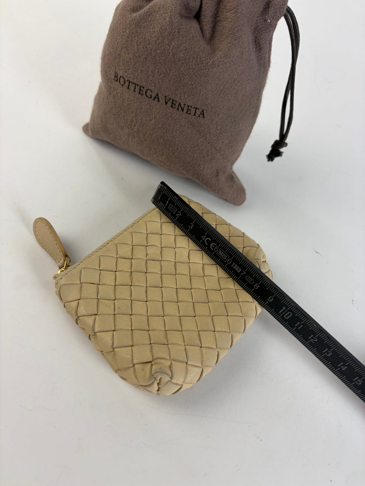 Vintage Bottega Veneta Intrecciato Woven Leather Pouch Cream