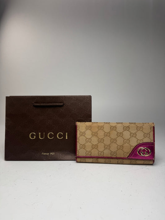 Vintage Gucci Monogram GG wallet beige purple