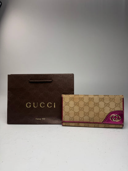 Vintage Gucci Monogram GG wallet beige purple