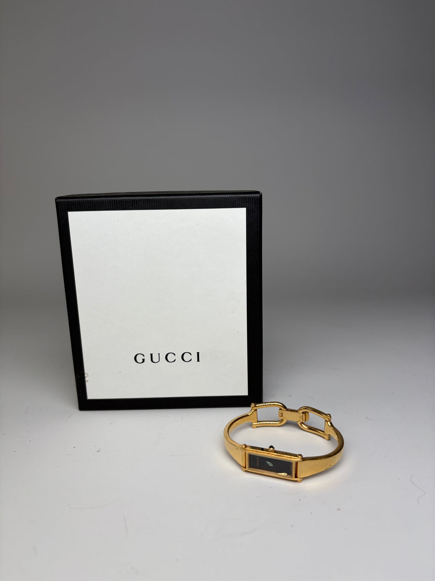 Vintage Gucci Gold-Tone Stainless Steel Leather Strap Watch with Box