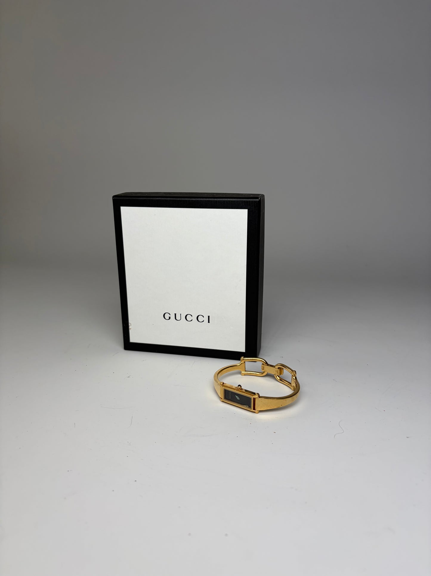 Vintage Gucci Gold-Tone Stainless Steel Leather Strap Watch with Box
