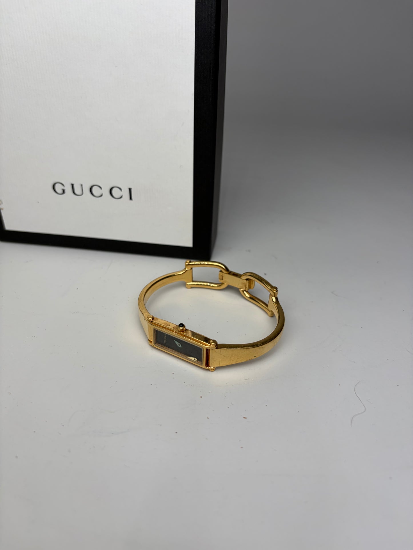 Vintage Gucci Gold-Tone Stainless Steel Leather Strap Watch with Box