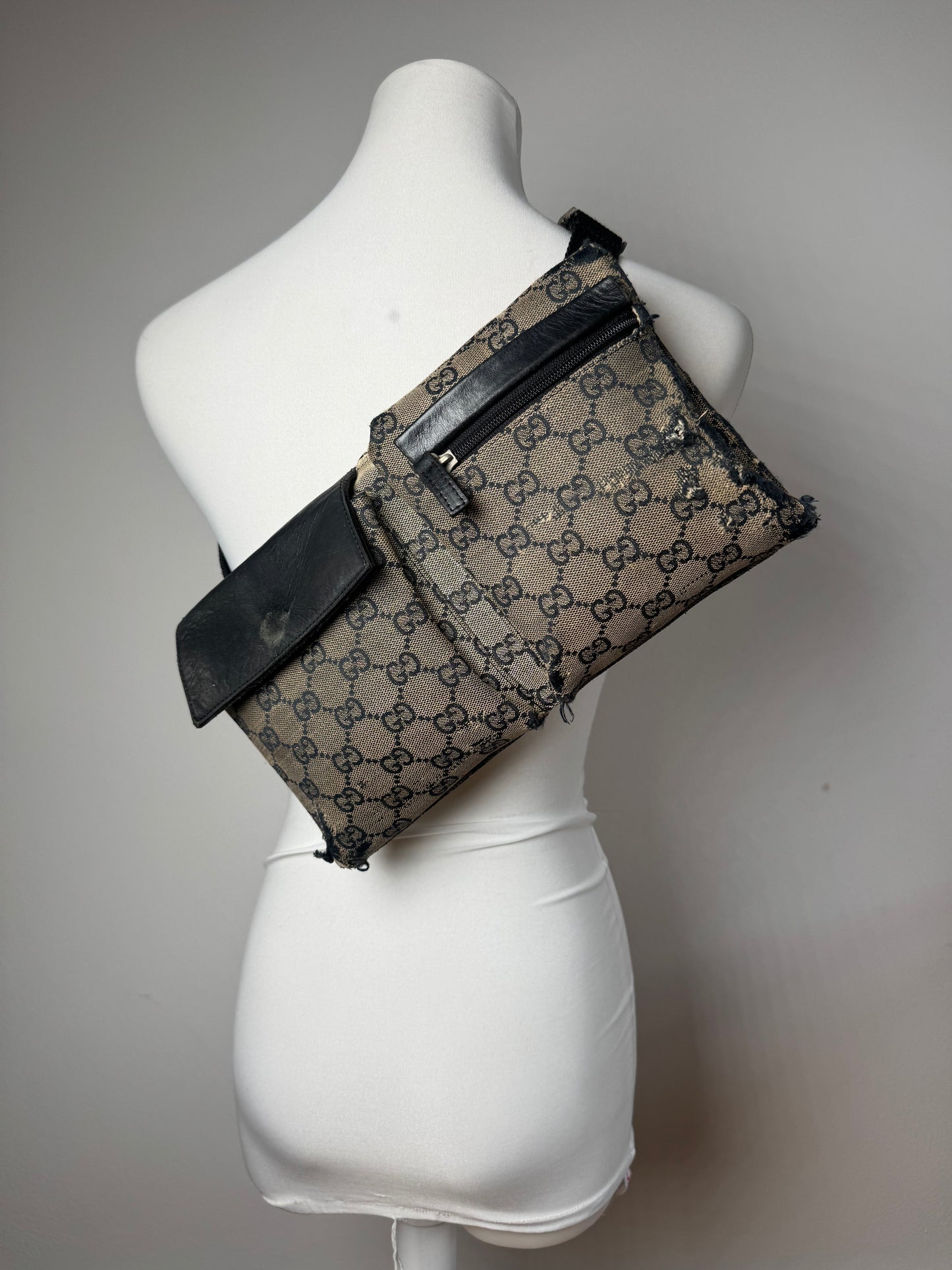Vintage Gucci Belt / Crossbody Bag Grey brown monogram