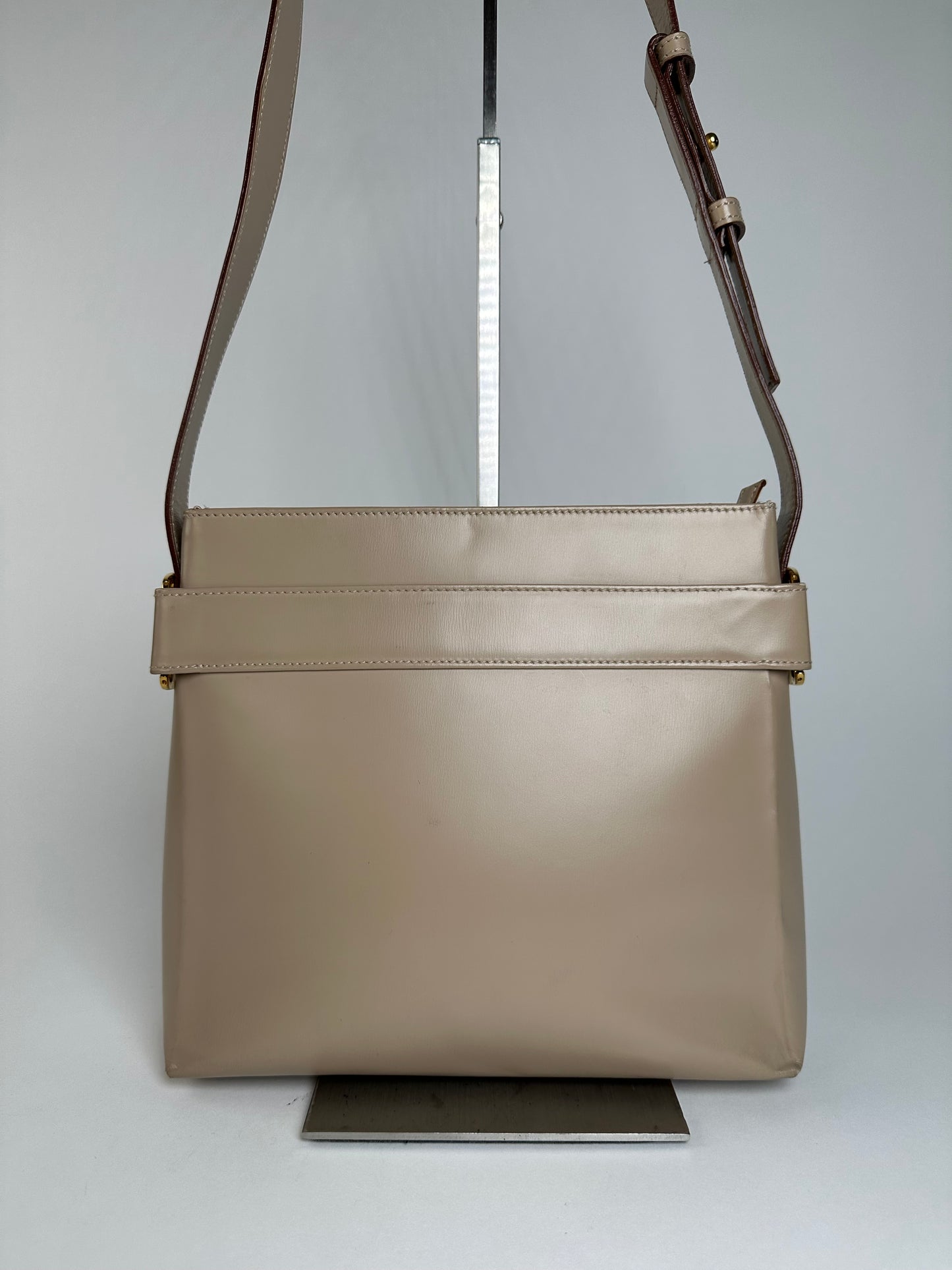 Vintage Ferragamo Grained Leather Shoulder Bag Beige Gold