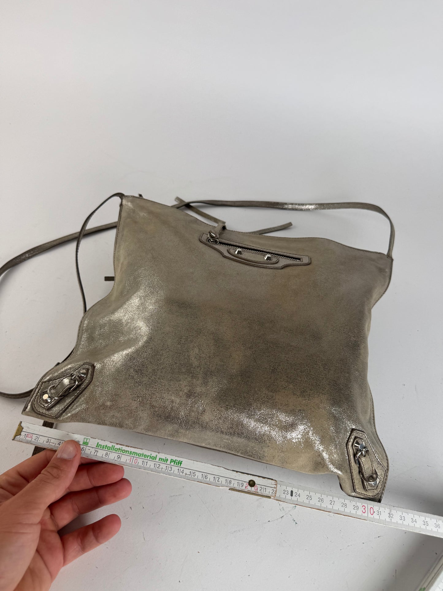 Sac de ville Balenciaga vintage en cuir gris argenté