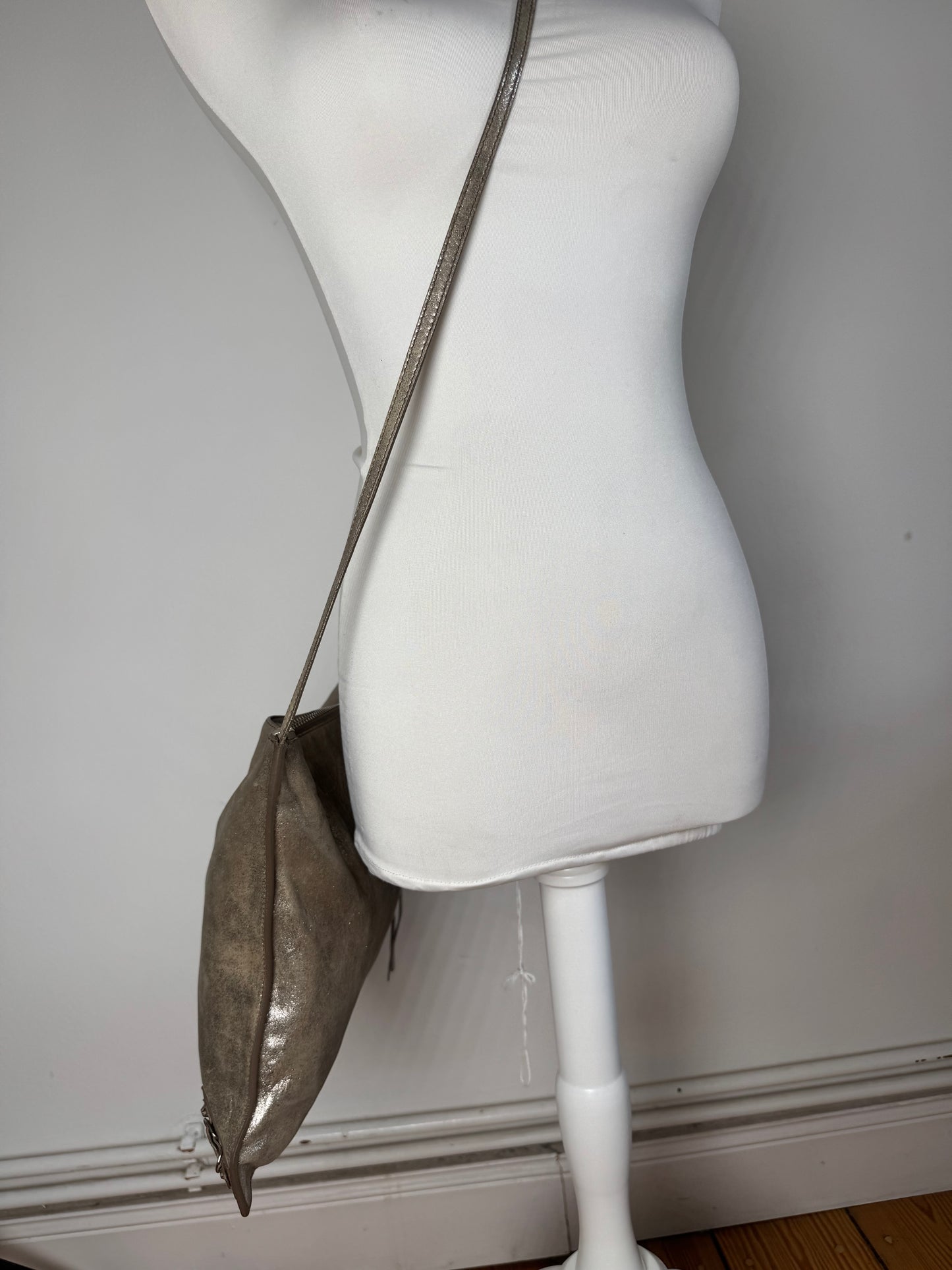 Sac de ville Balenciaga vintage en cuir gris argenté