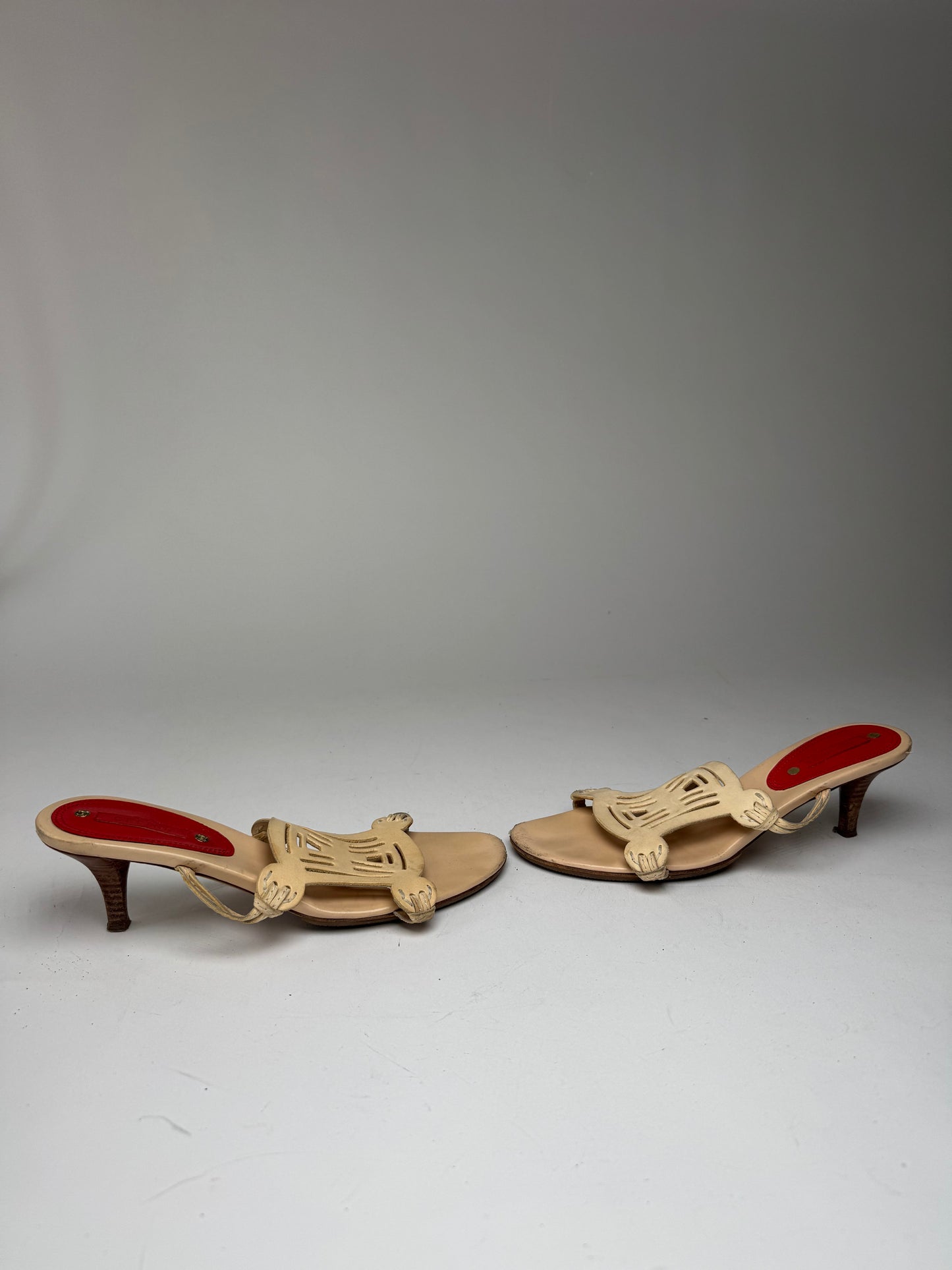 Vintage Celine Paris Triomphe Leather Pumps beige 37
