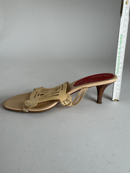 Vintage Celine Paris Triomphe Leather Pumps beige 37