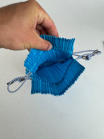 Sac plissé vintage Issey Miyake bleu