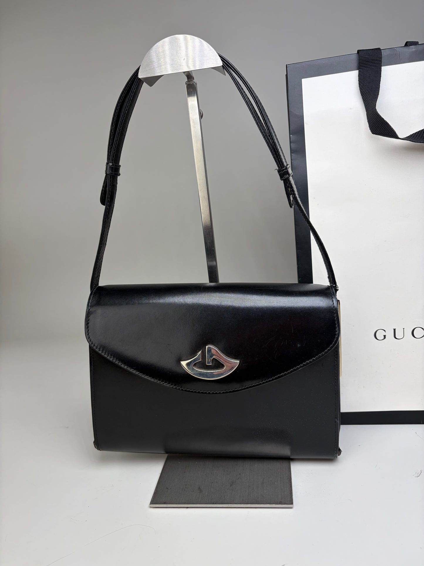 Vintage Gucci Leather Shoulder Bag Black Silver Clasp