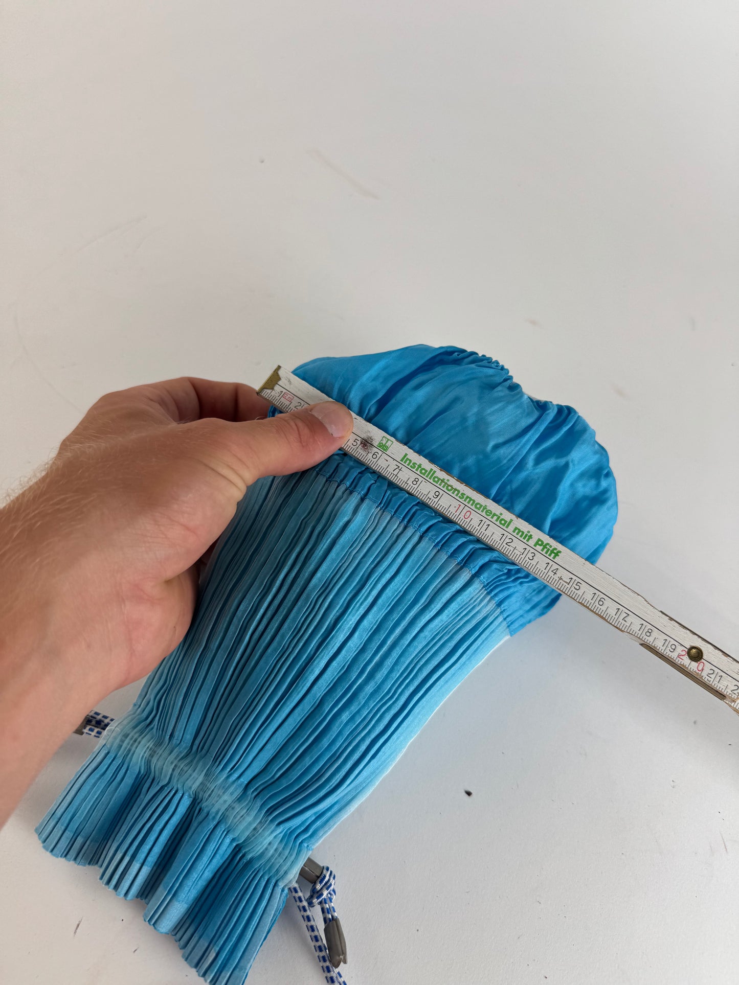 Sac plissé vintage Issey Miyake bleu