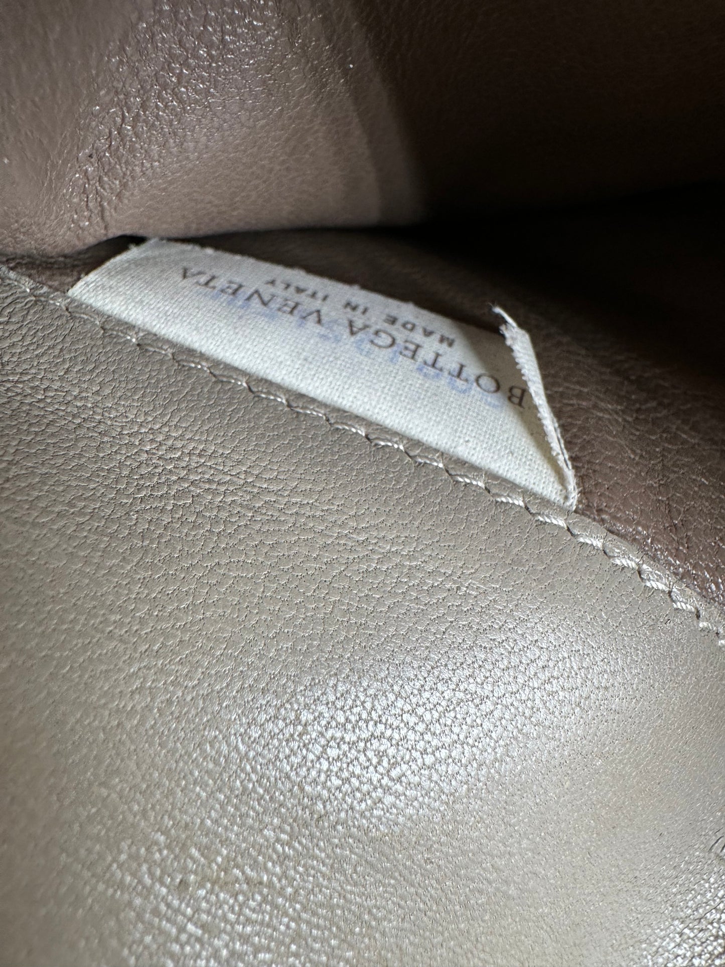 Vintage Bottega Veneta Intrecciato Leather Wallet Beige