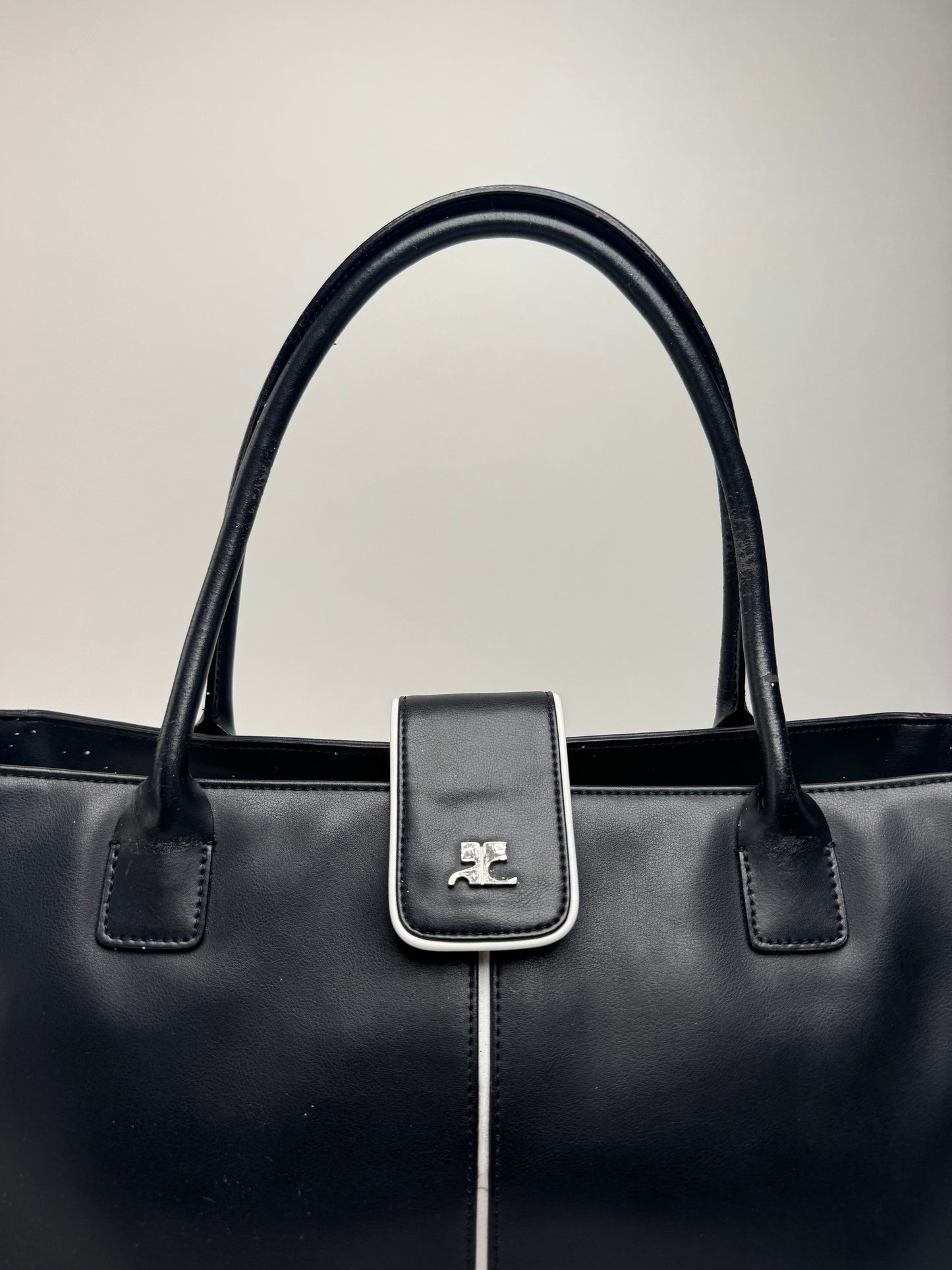 Sac Courreges vintage en cuir noir