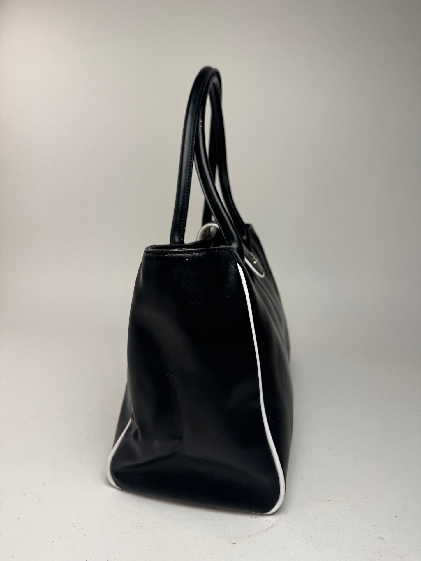 Sac Courreges vintage en cuir noir