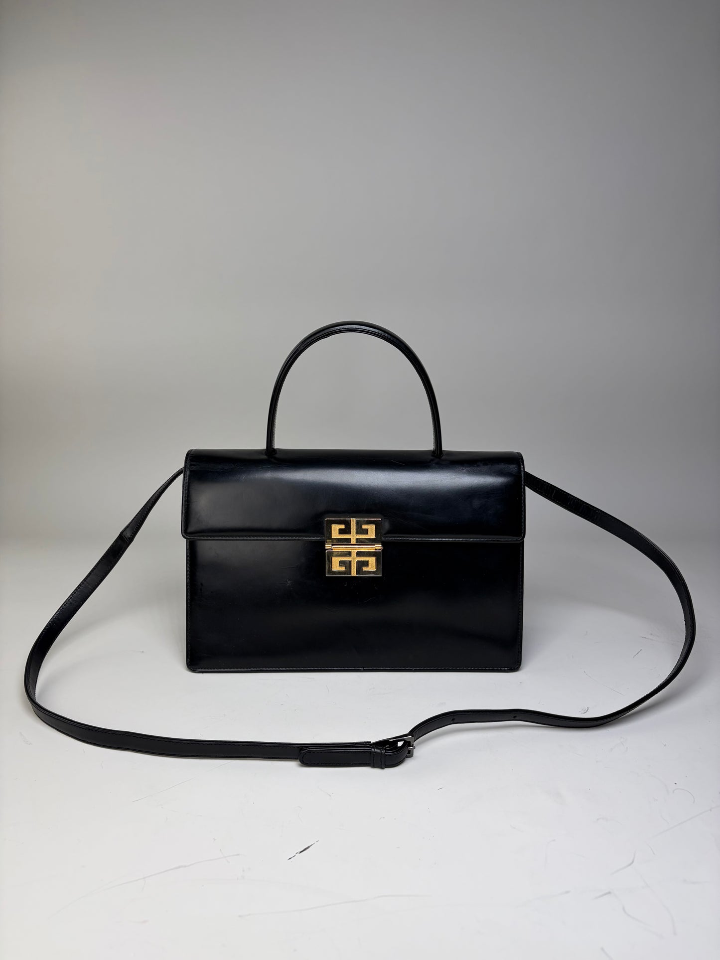 Vintage Givenchy G Logo Smooth Leather Bag Black Gold