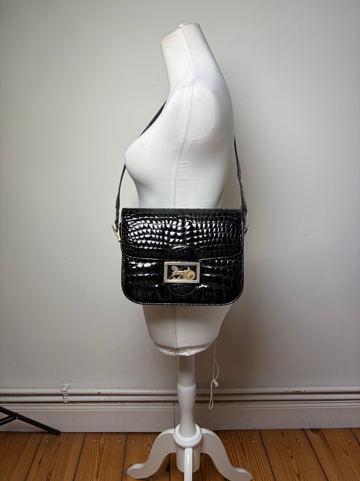 Vintage Celine Crocodile-Embossed Leather Shoulder Bag Black Gold
