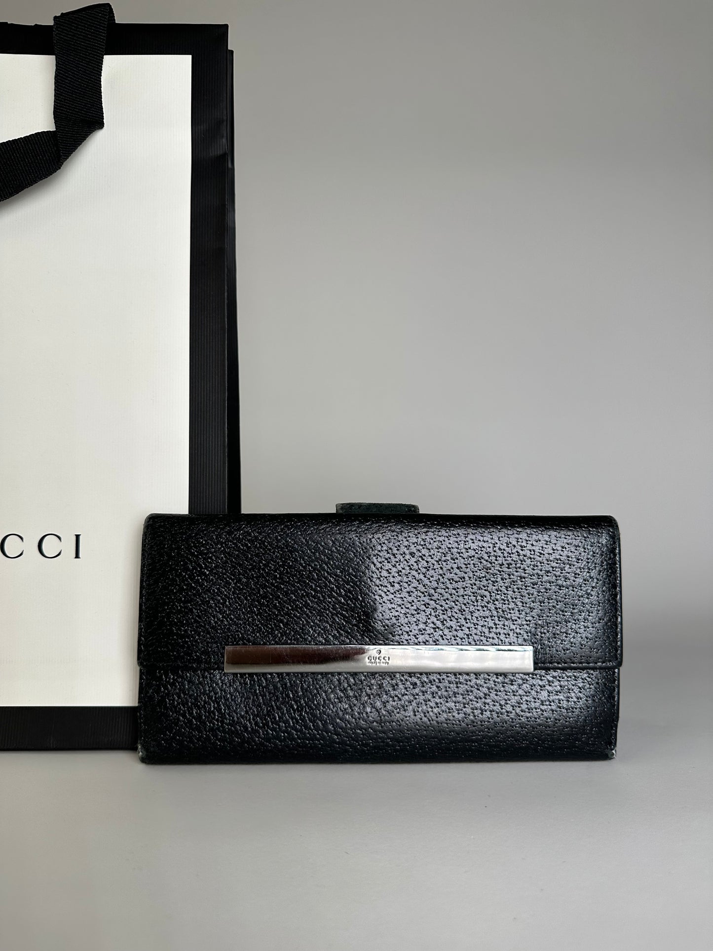 Vintage Gucci Textured Leather Wallet Black Silver