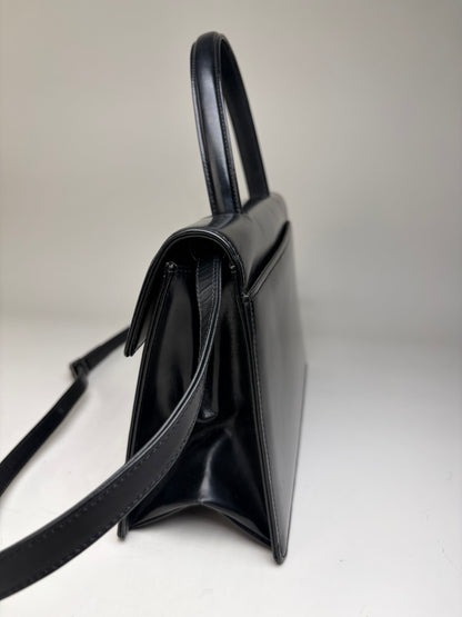 Vintage Givenchy G Logo Smooth Leather Bag Black Gold