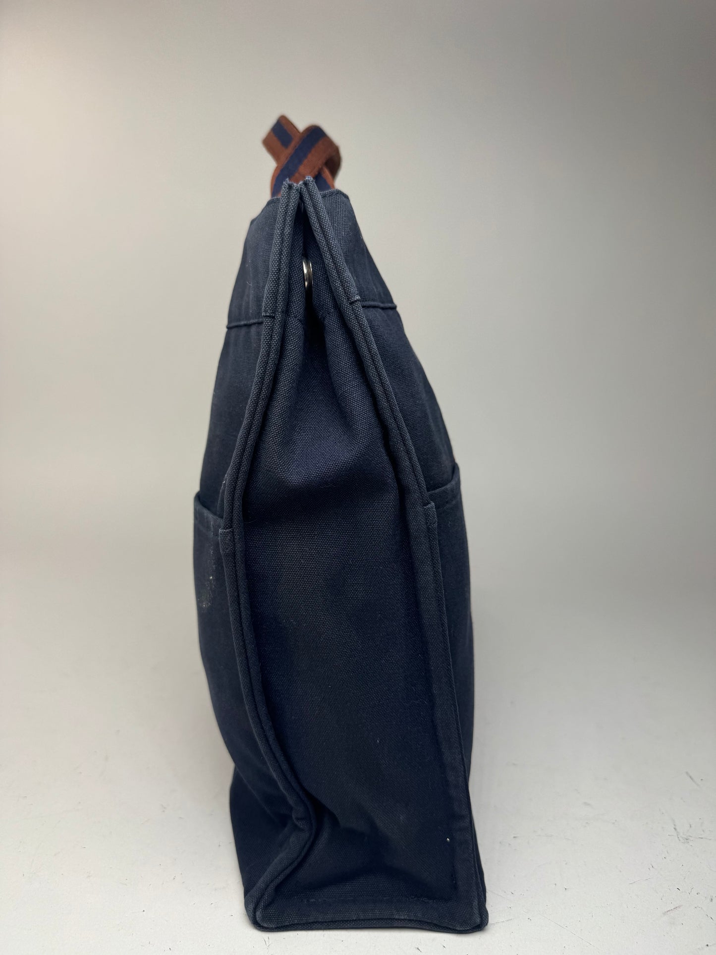 Sac cabas vintage Hermès en toile bleu marine rouge