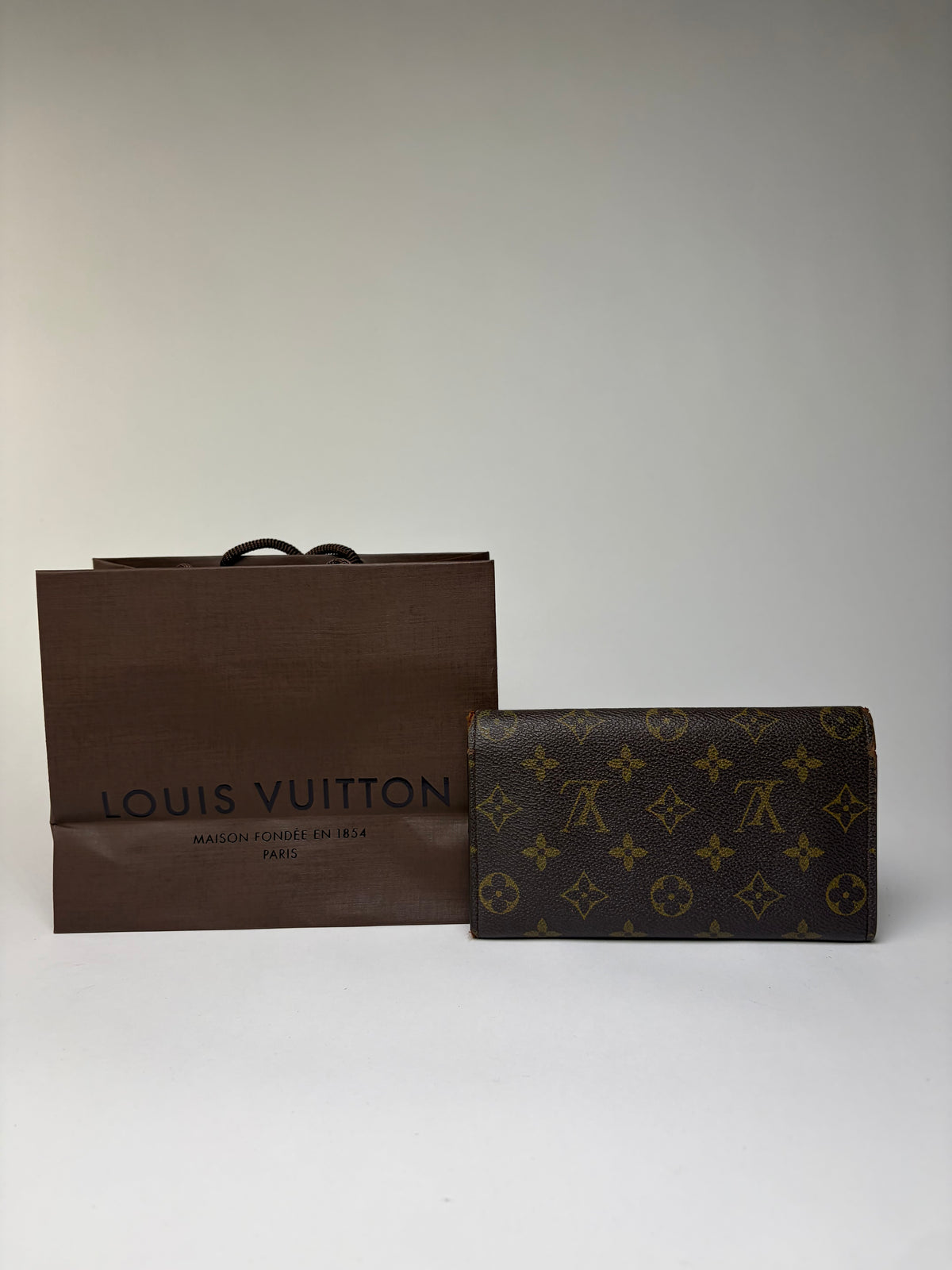 Vintage Louis Vuitton Monogram Canvas Sarah Wallet 2010 Brown