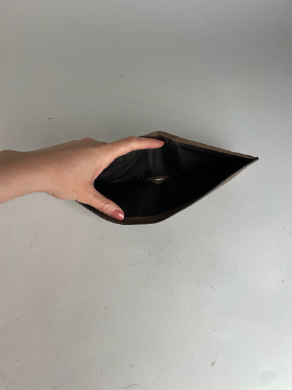 Vintage Flapable Gucci Leather Wallet Brown