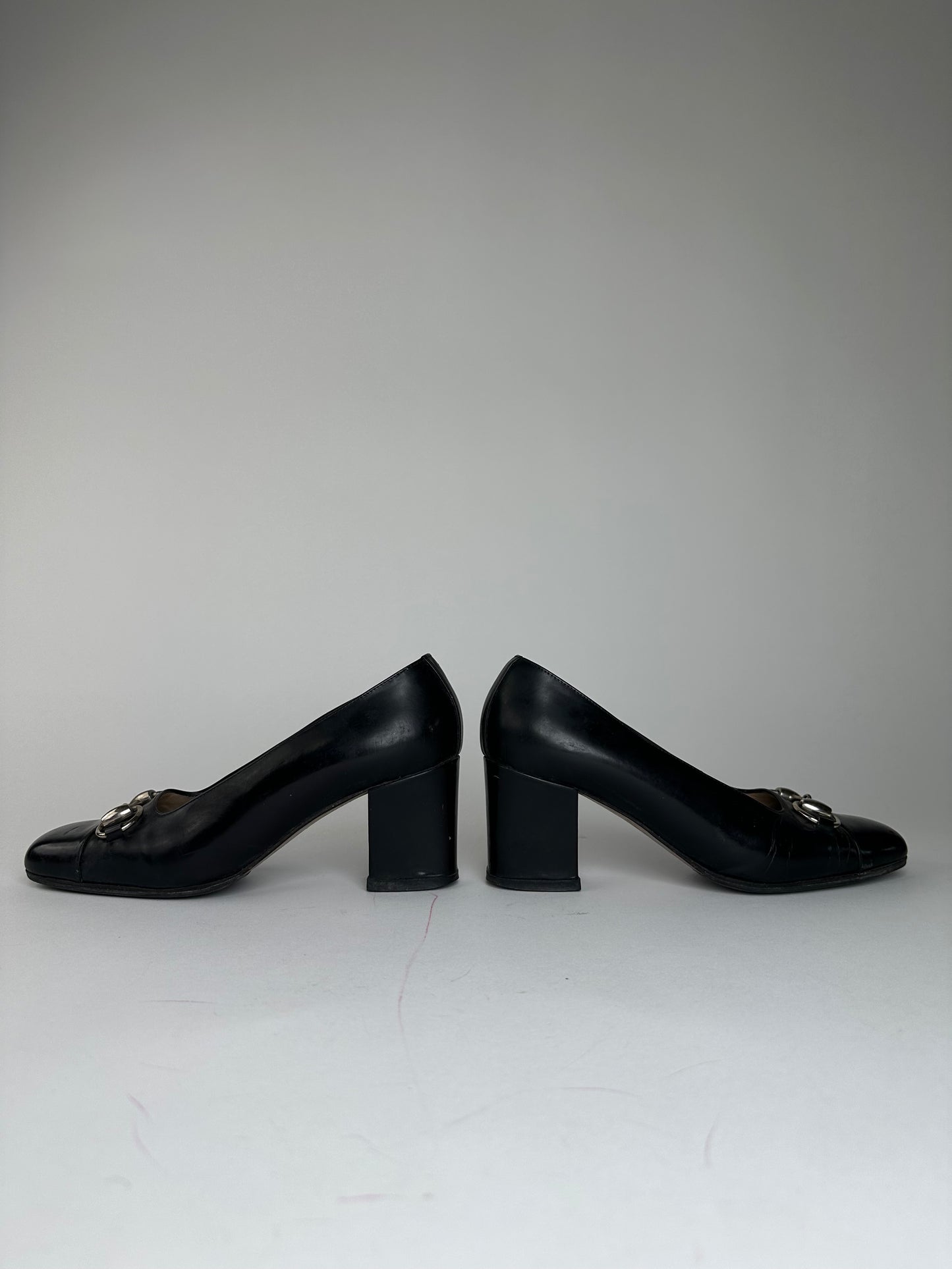 Vintage Gucci Patent Leather Horsebit Pumps EU35,5
